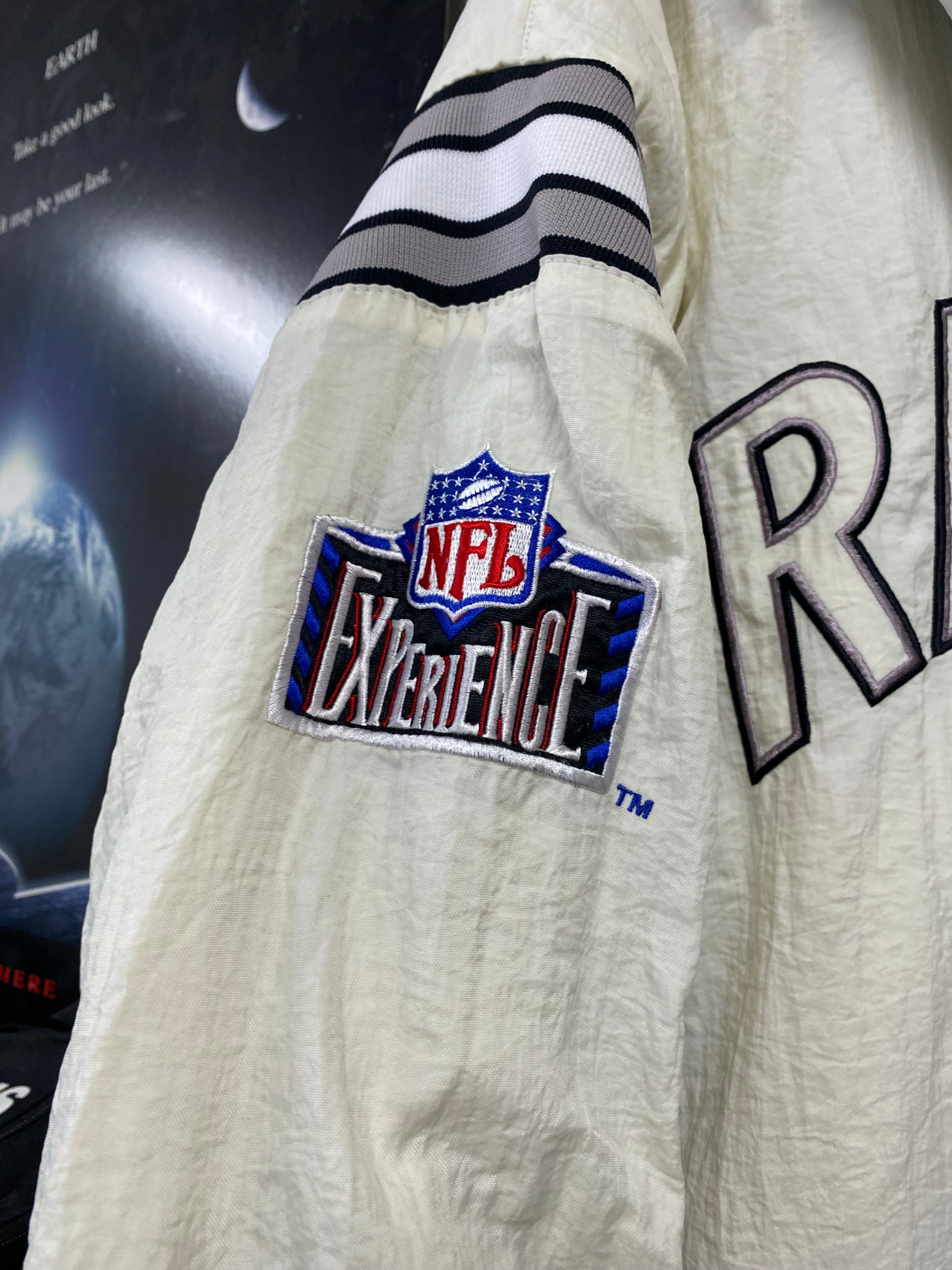 [L] Pro Player Reversible Raiders Puffer