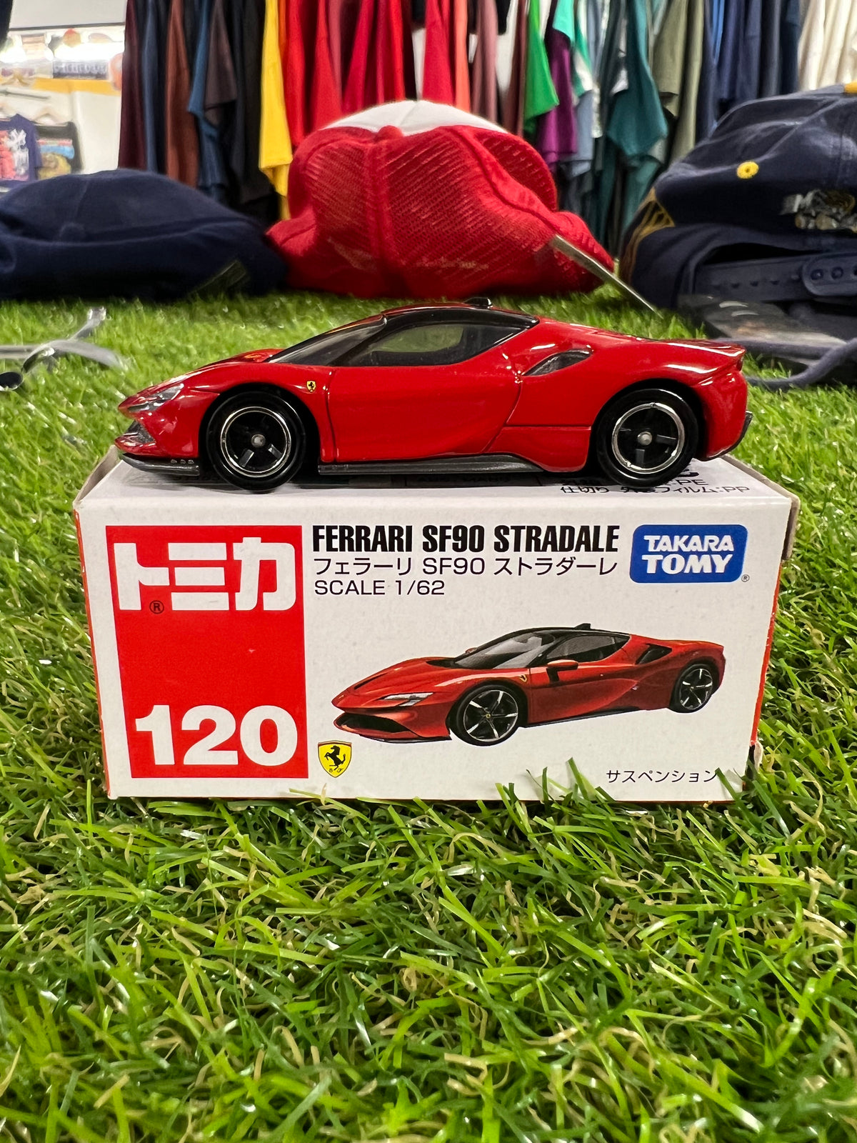 Takara Tomy 120 Ferrari SF90 Stradale