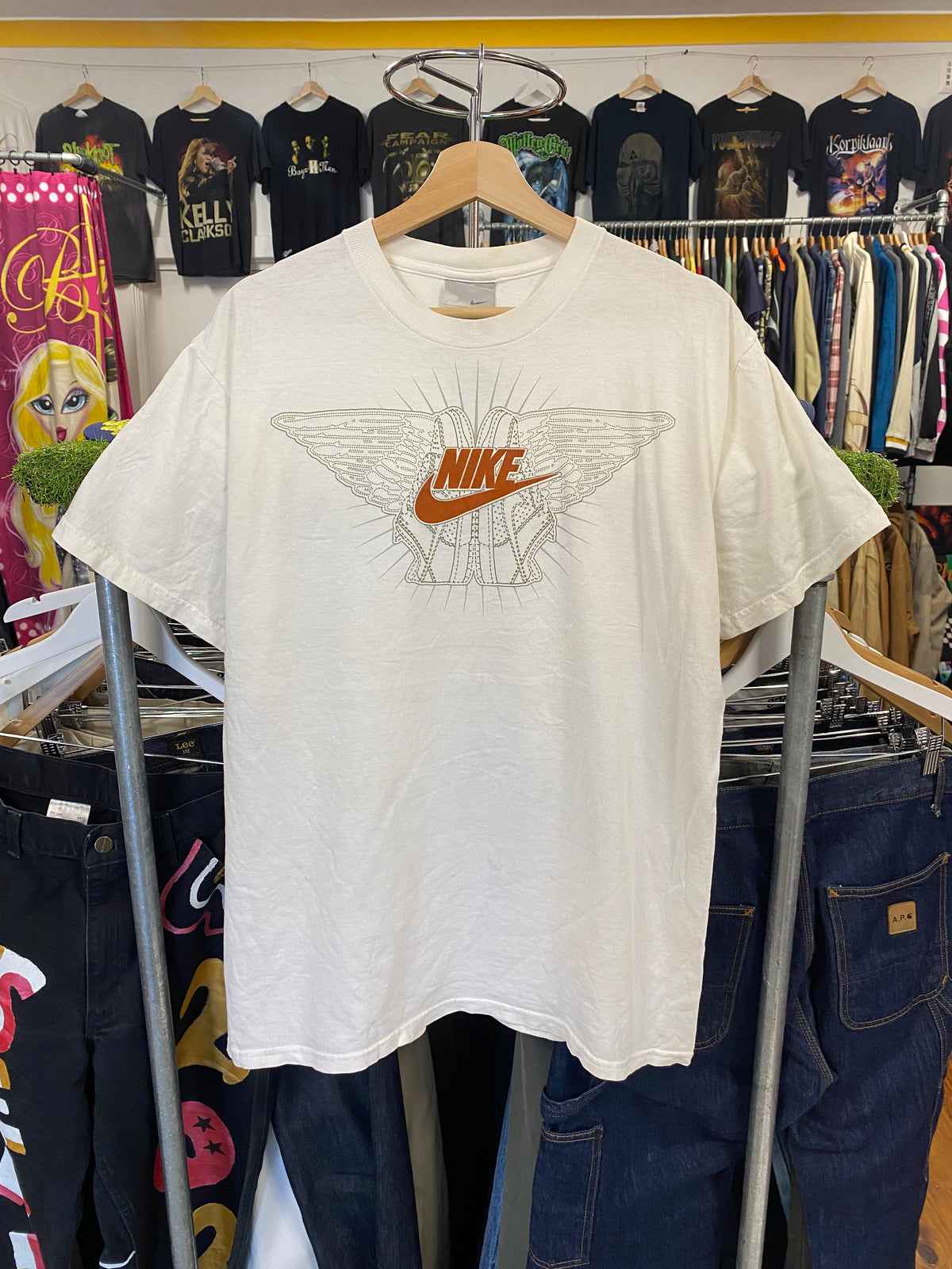 [L] Vintage Nike Air Jordan Angel Wings Centre Logo Tshirt