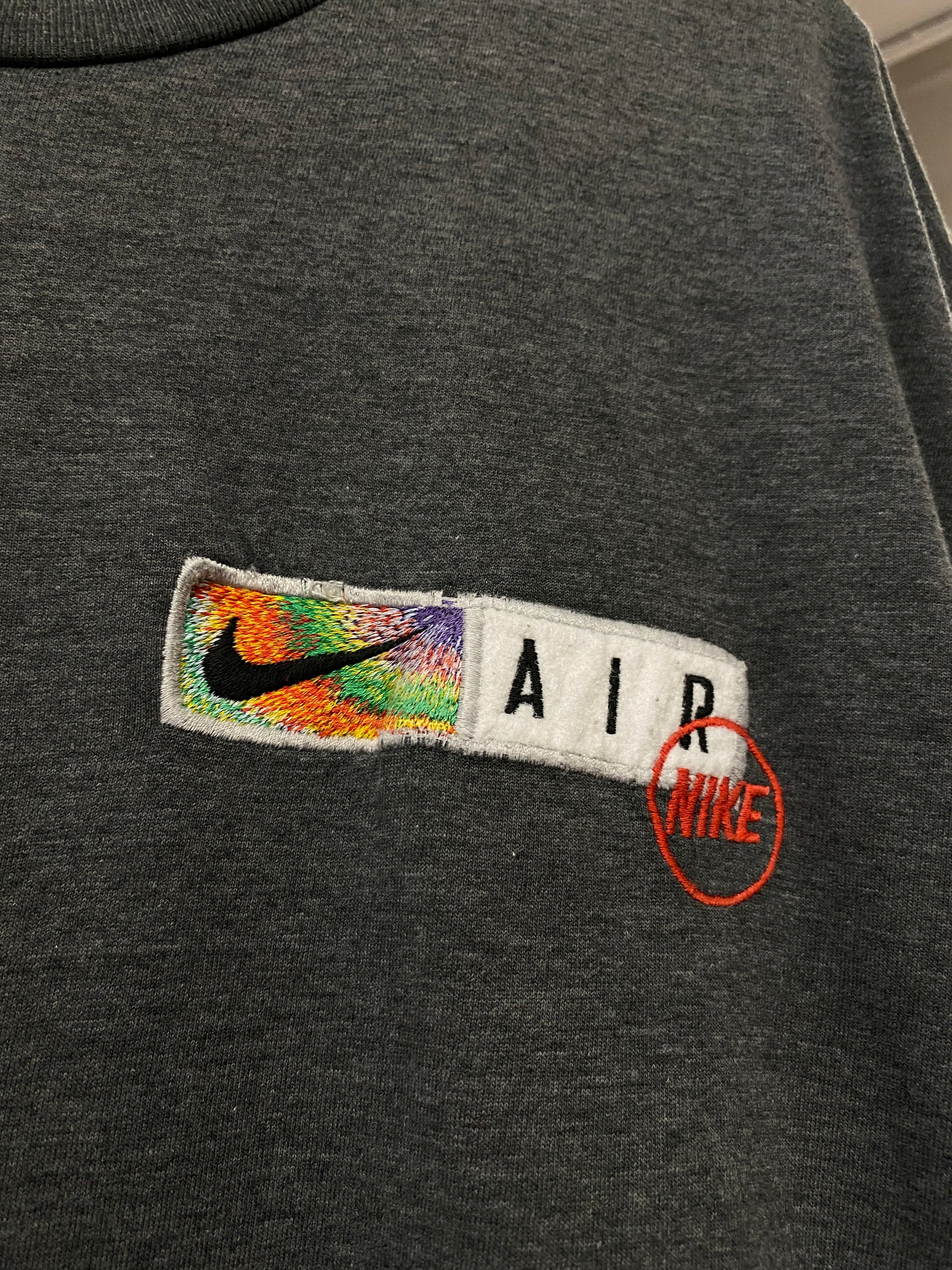 L - Nike Air Rainbow Embroidered Pocket Logo Dark Grey Tee