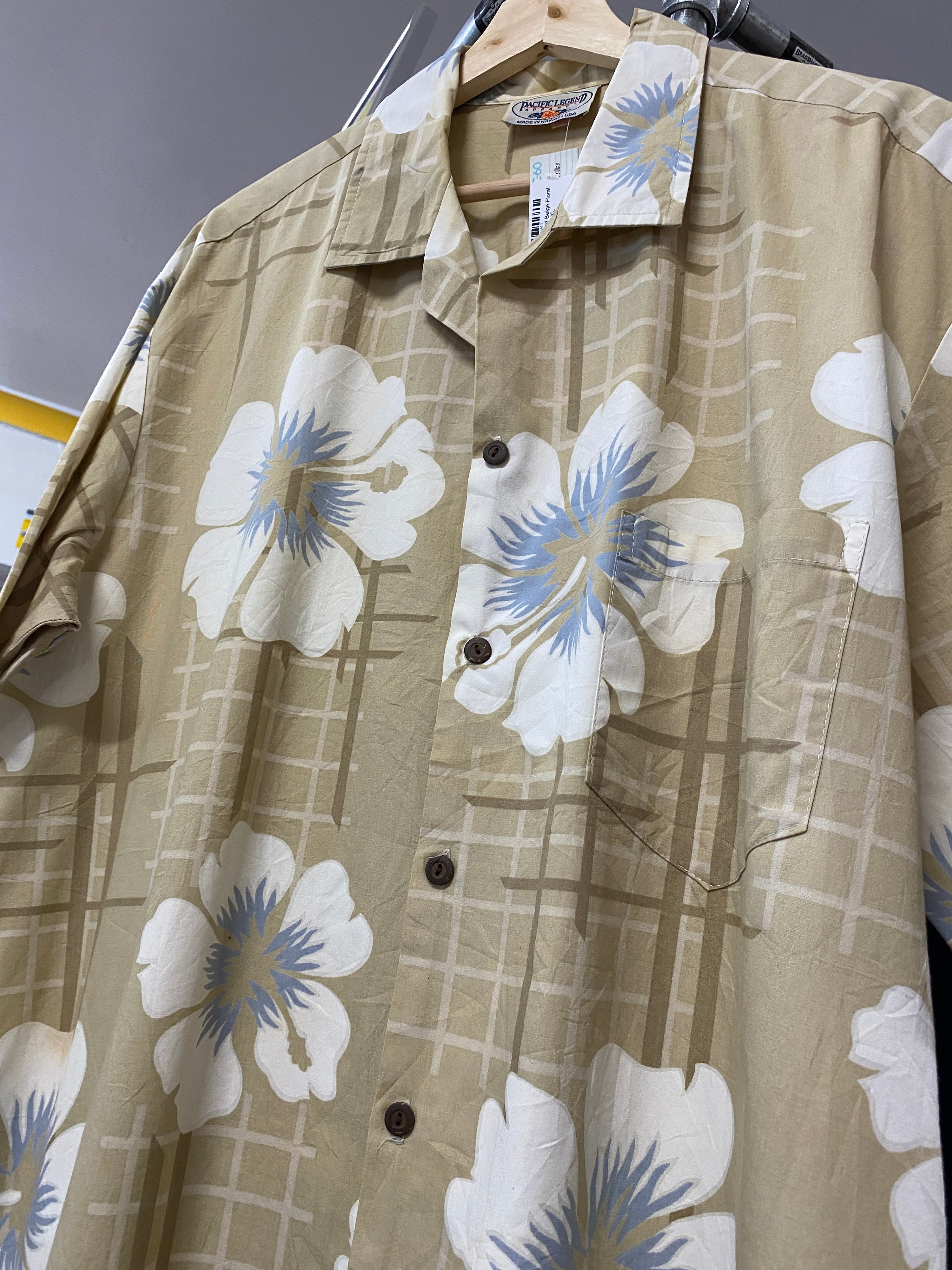 XL - Pacific Legend Beige Floral Button-Up