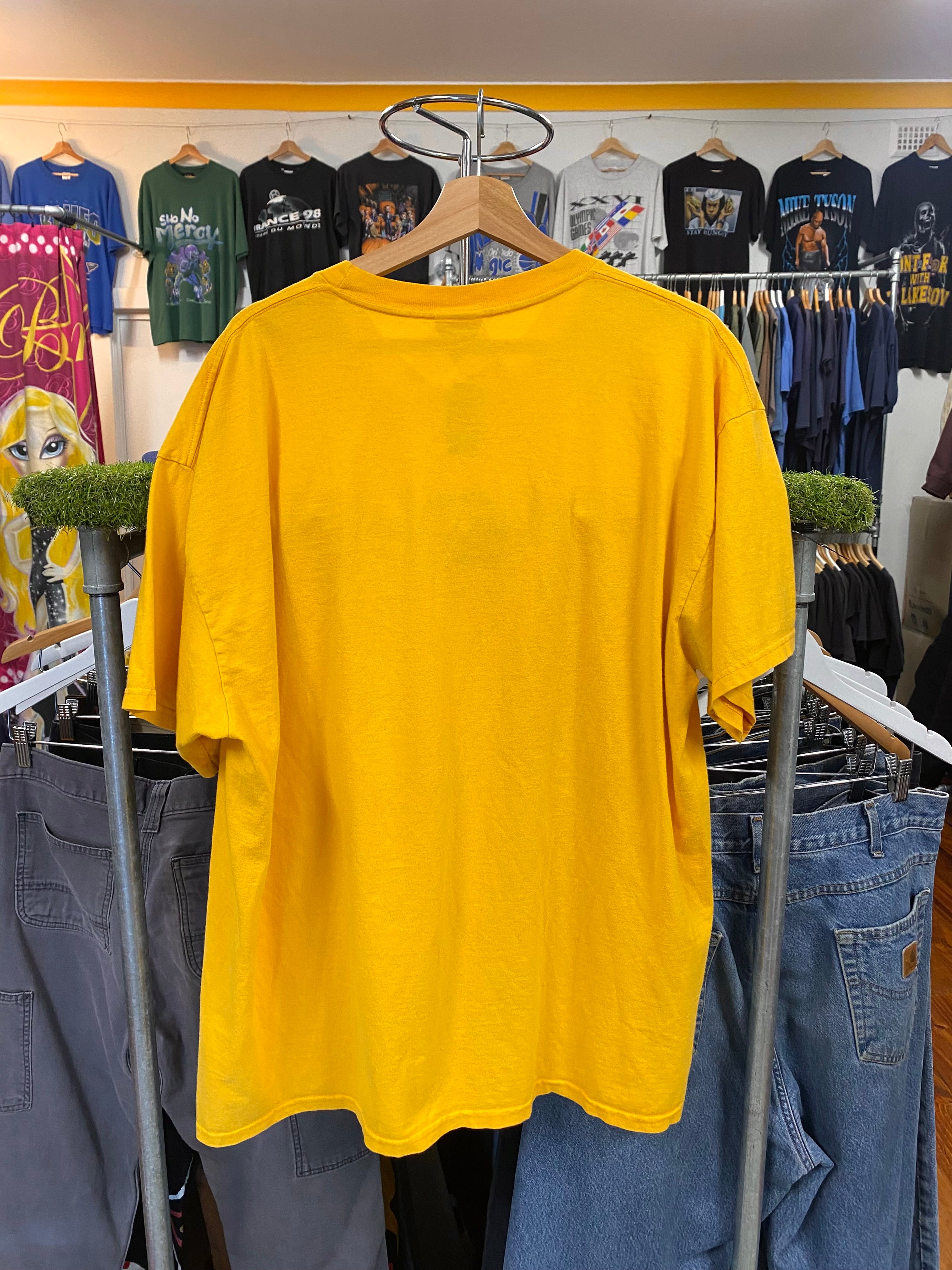 [XL] 2000s Nike Inc Embroidered Yellow Tshirt