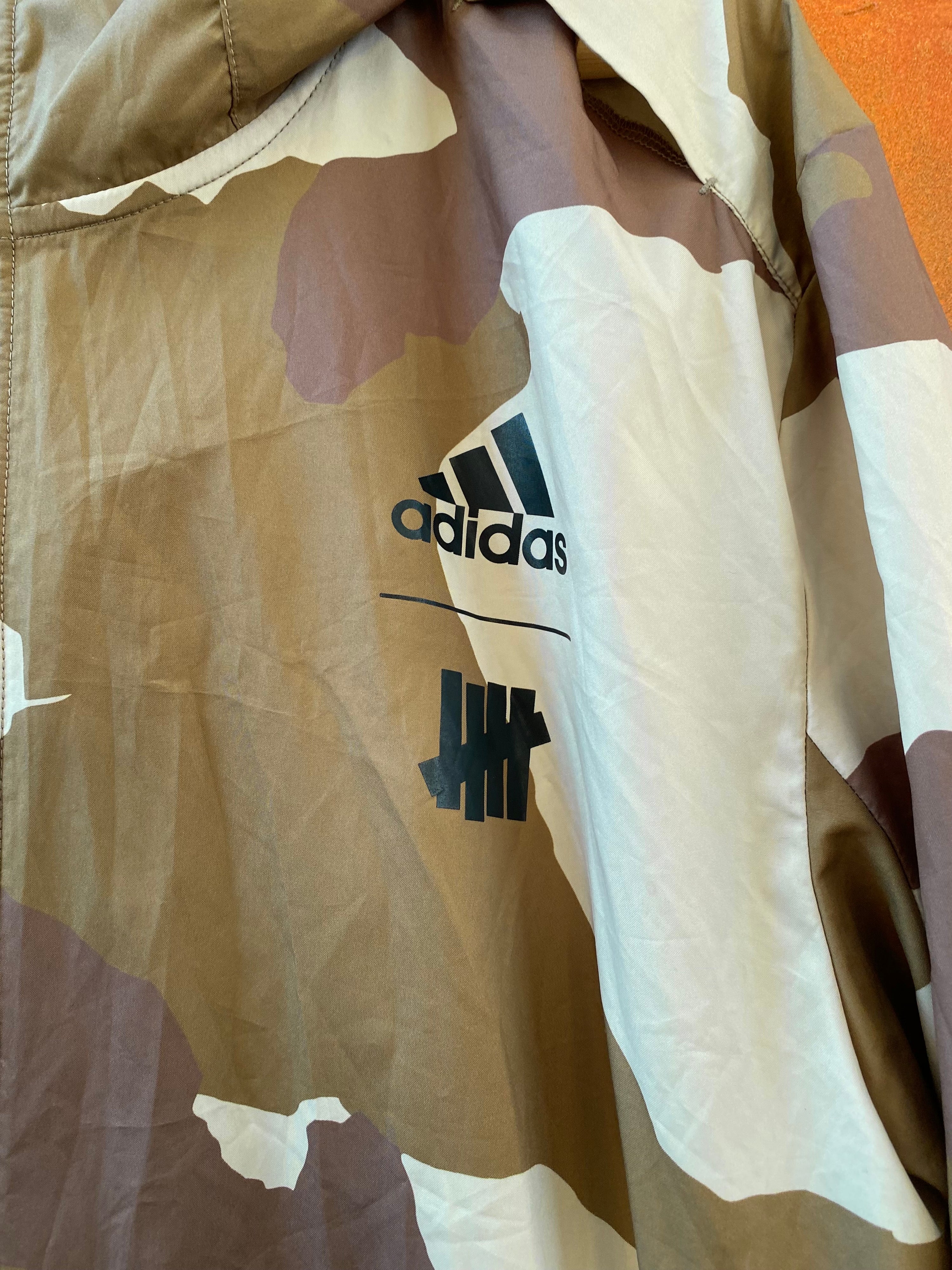 [M] Adidas Running x Undefeated Camo Spray Jacket