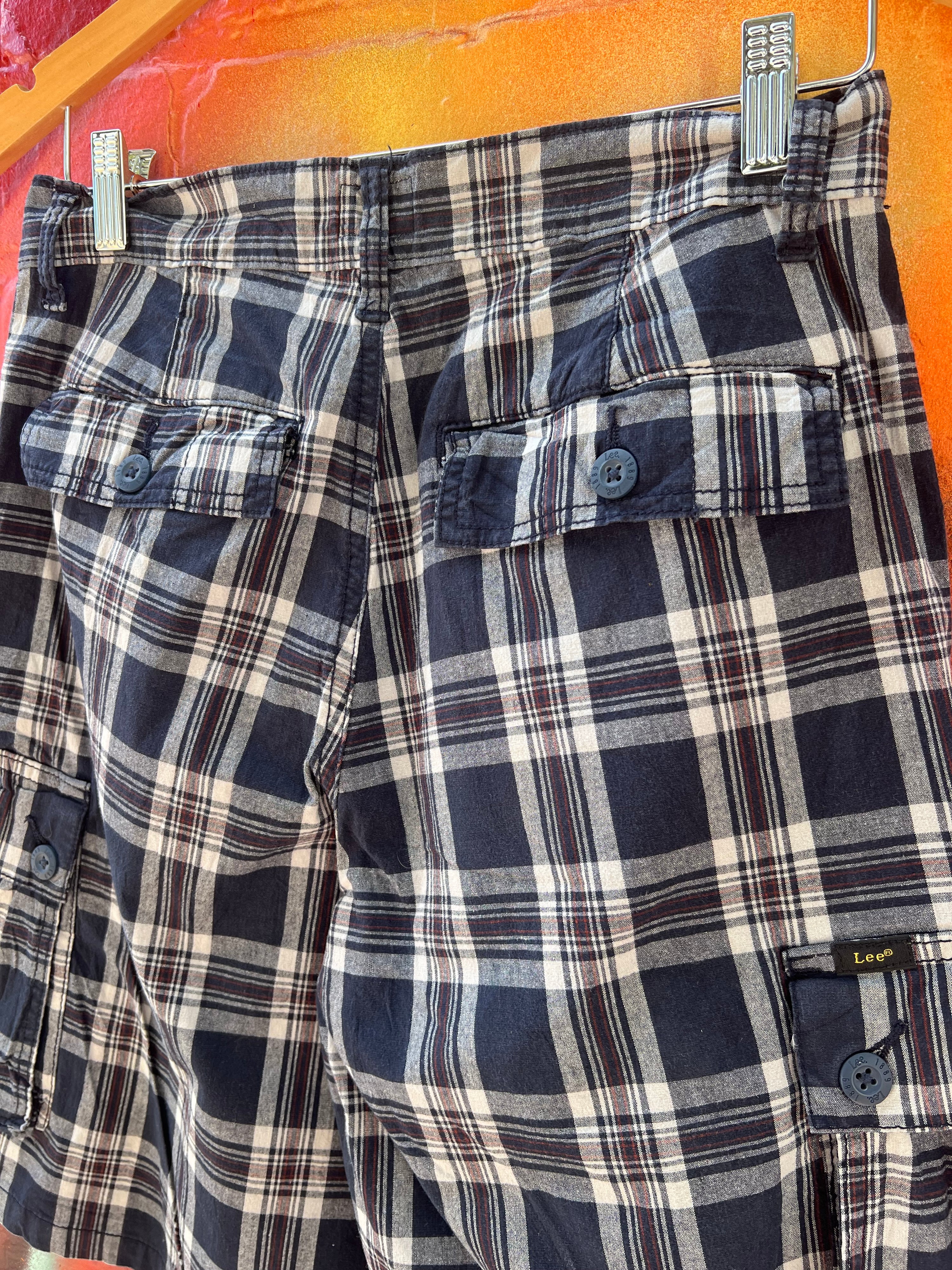 [29] LEE Plaid Cargo Shorts
