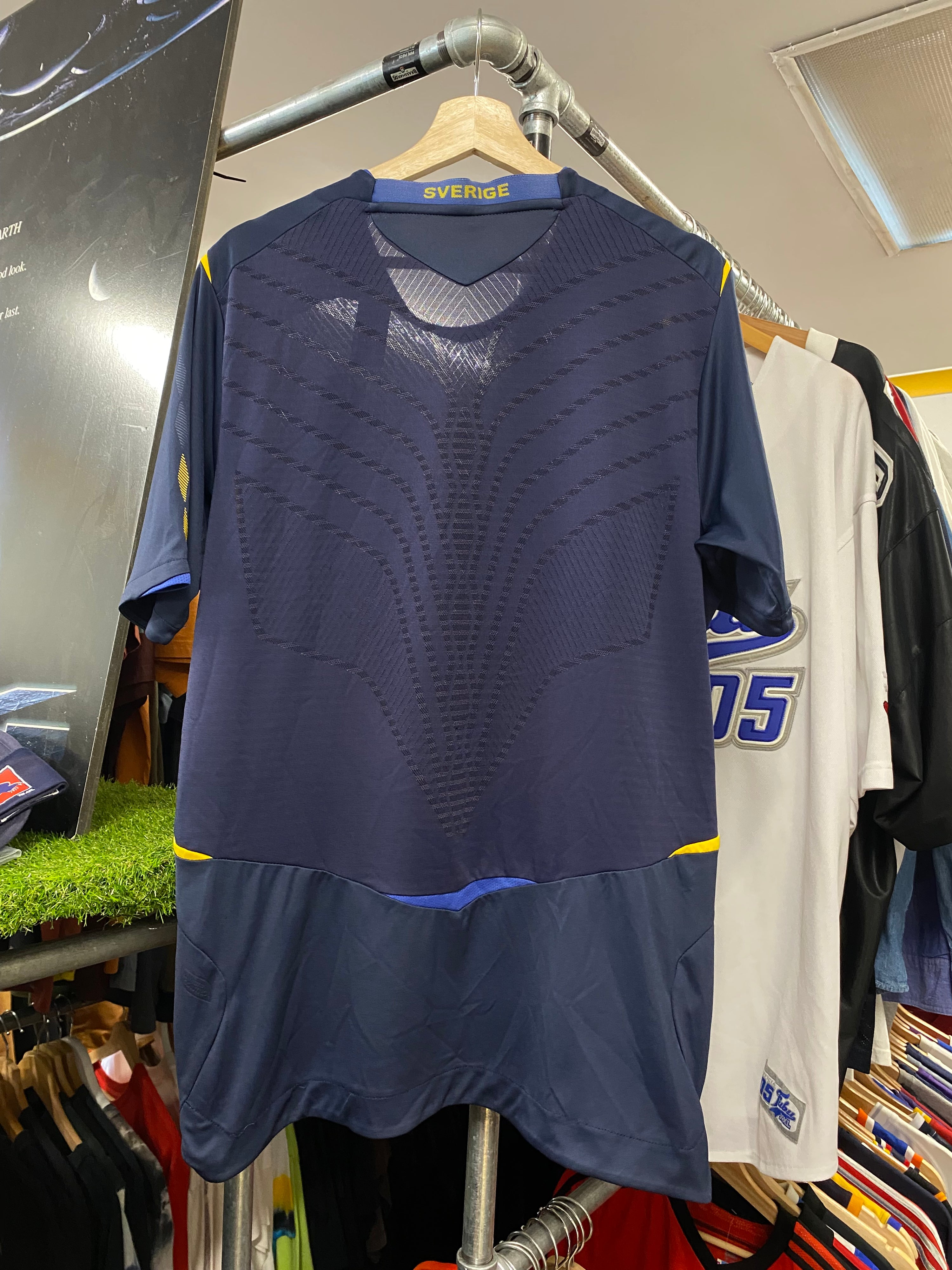 [L] 2008/09 Sweden National Team Away Jersey