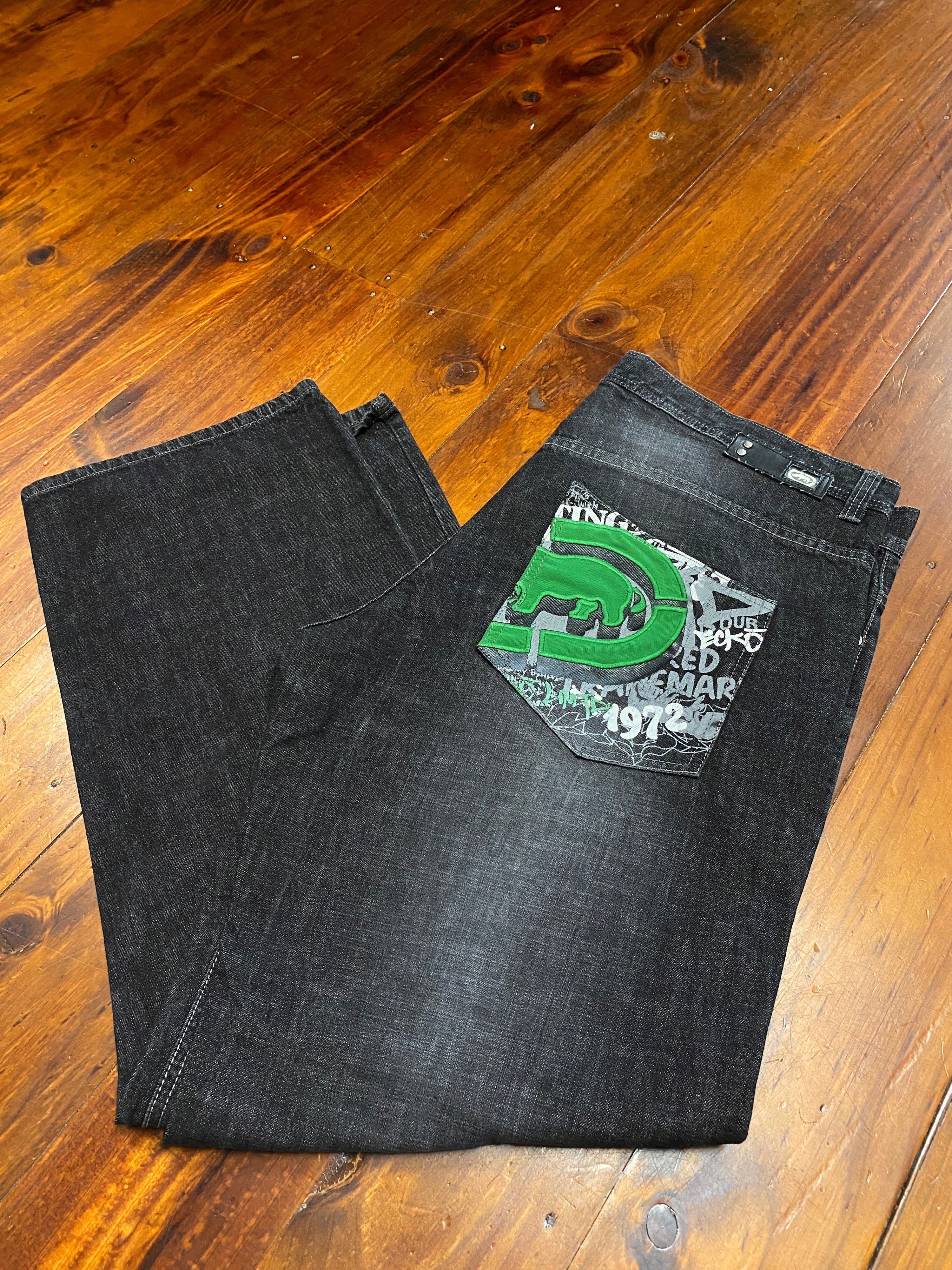 40 - ECKO Embroidered Pockets Black Baggy Jeans