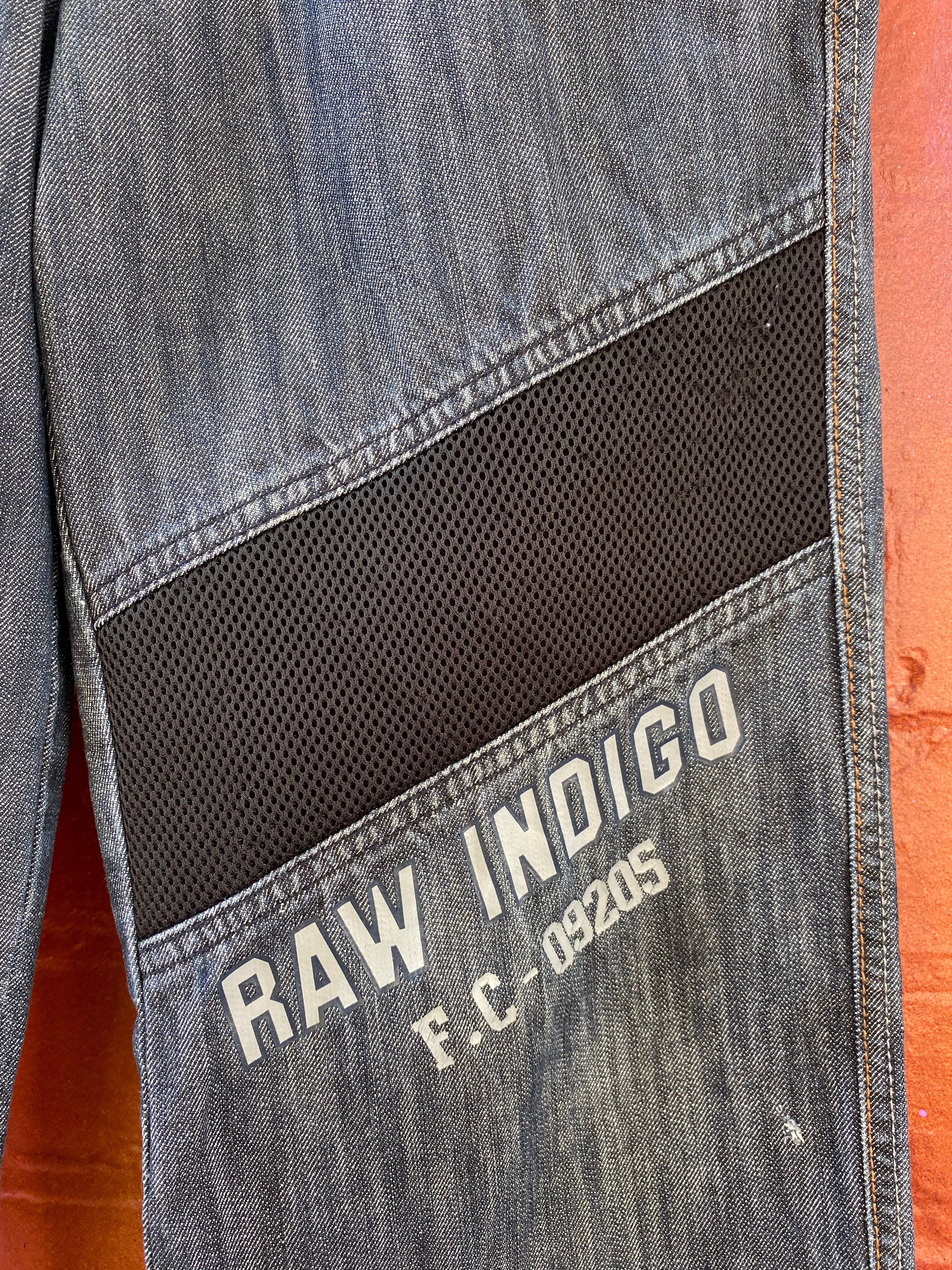 [32] FUBU Raw Indigo Elastic Band Jeans