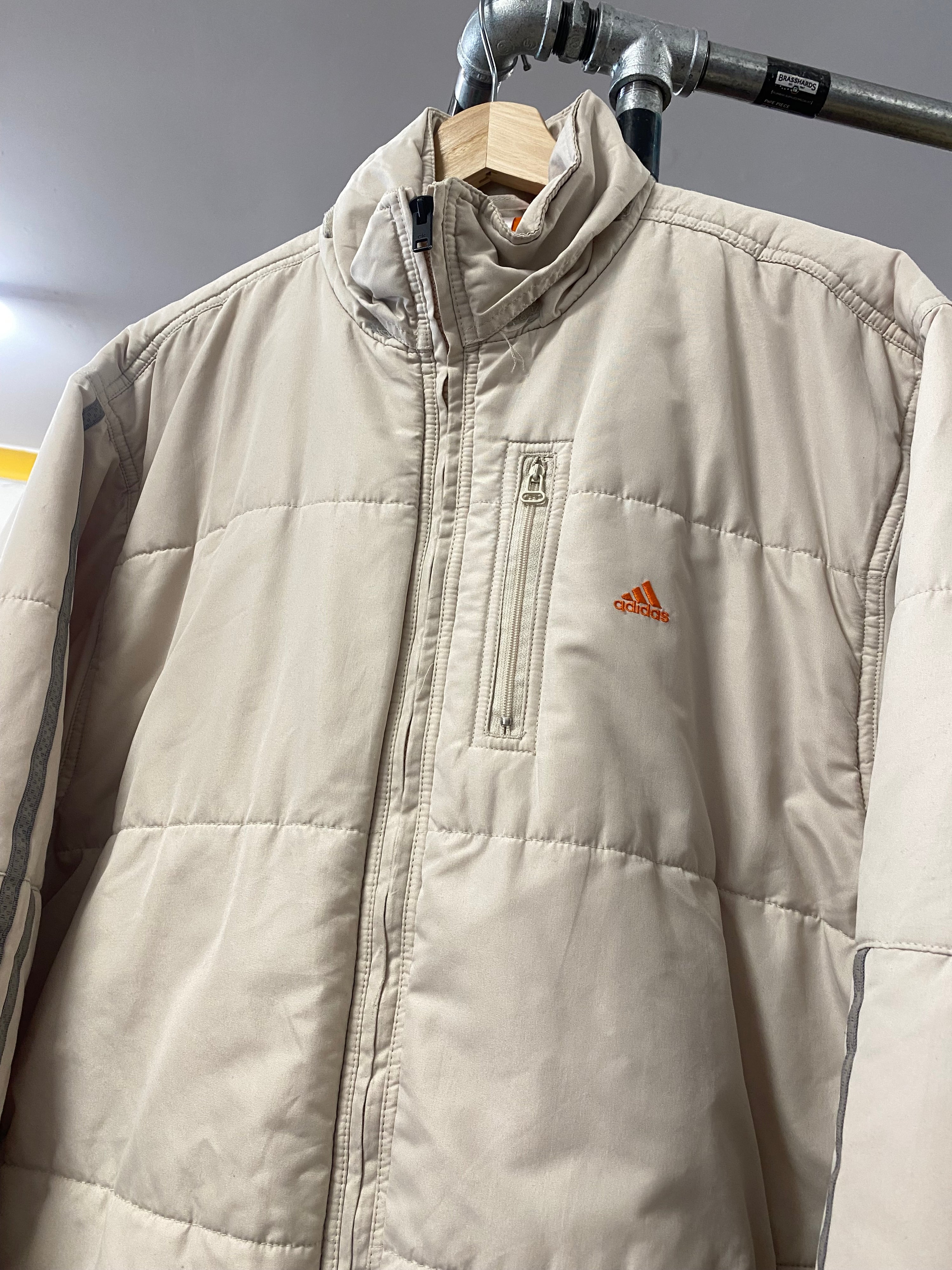 [M] 2001 Adidas Cream Puffer Orange Interior