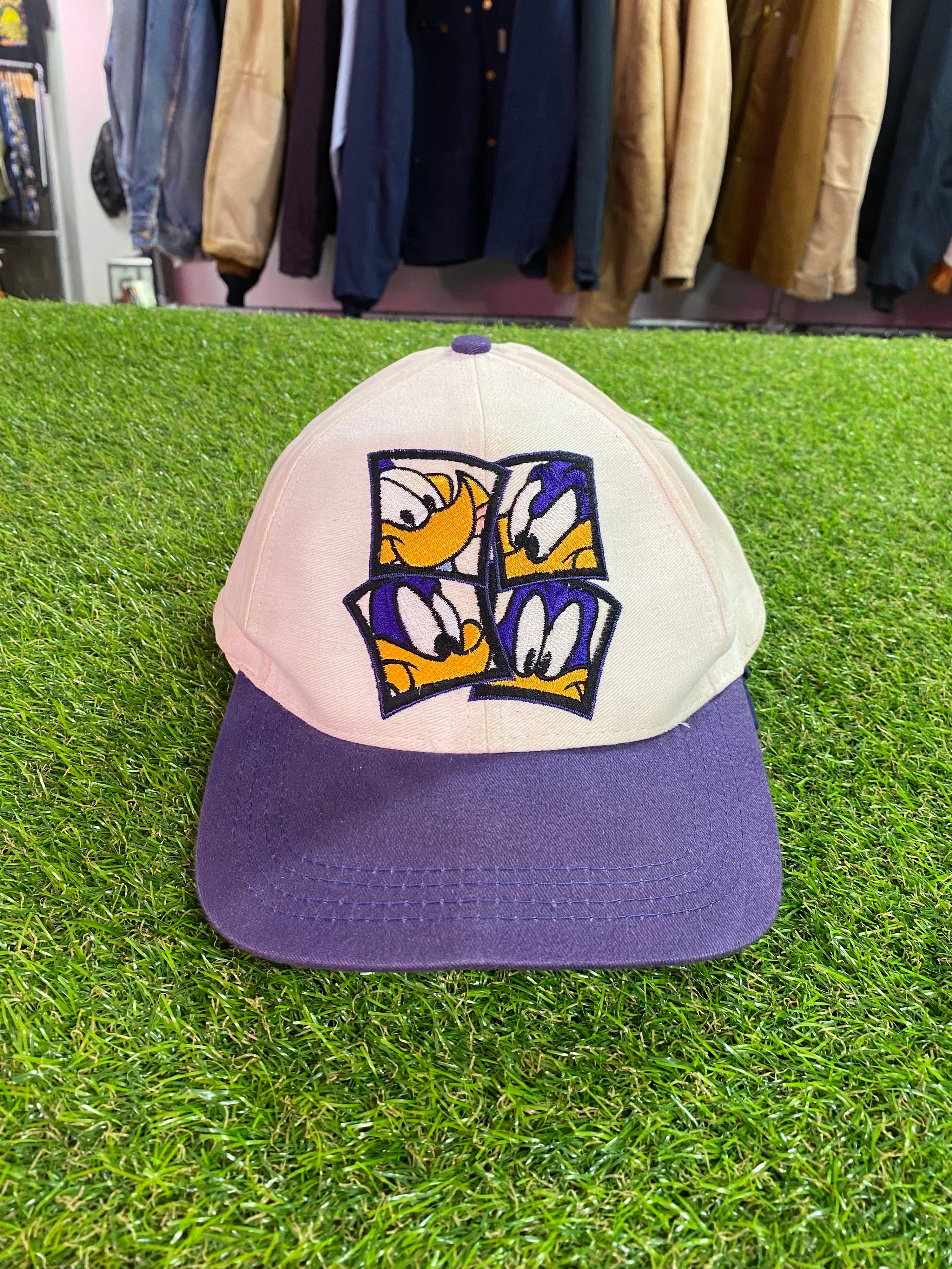 Vintage Road Runner Purple/White Cap