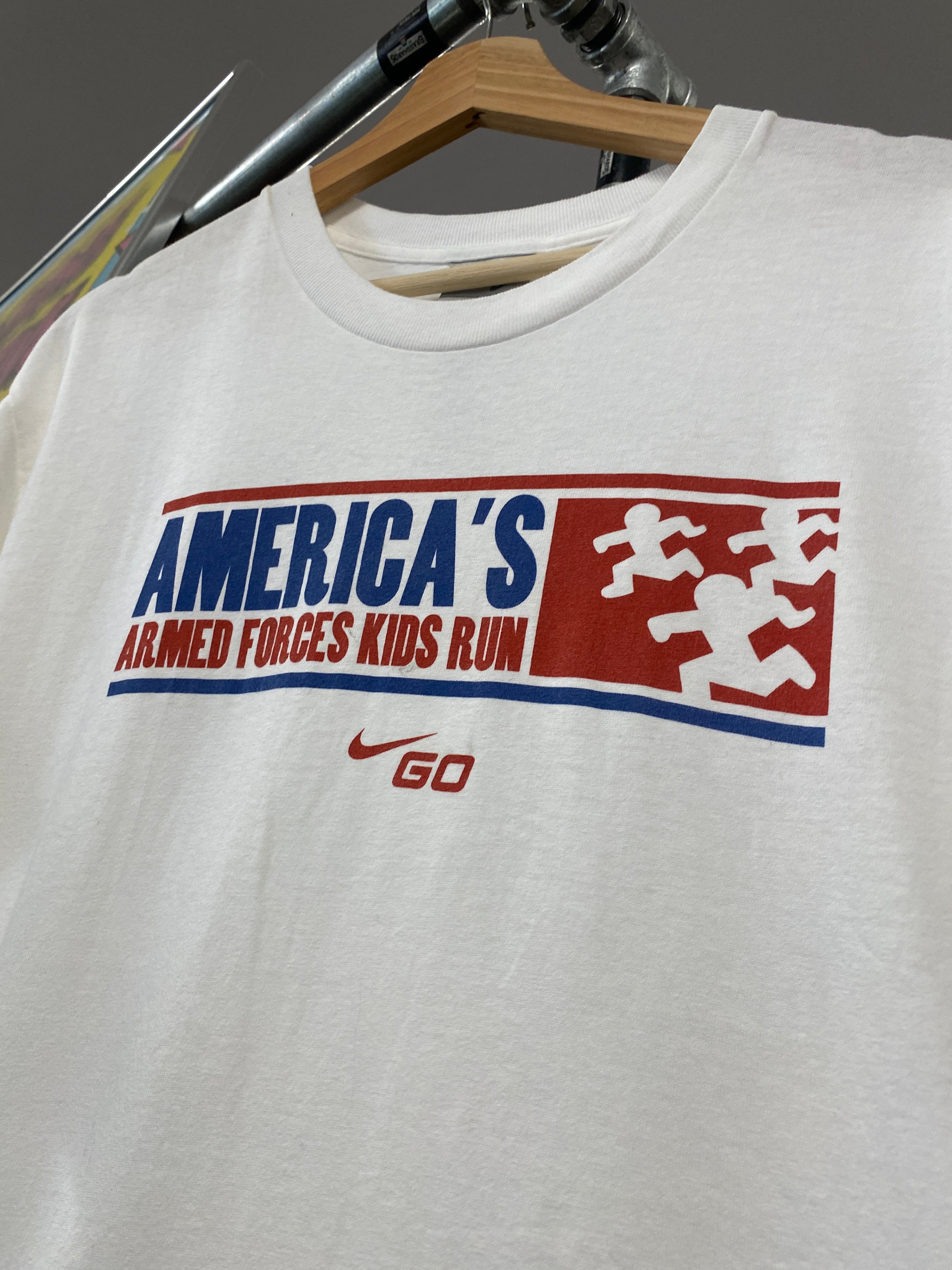 XL - Nike Go America's Armed Forces Kids Run White Tee