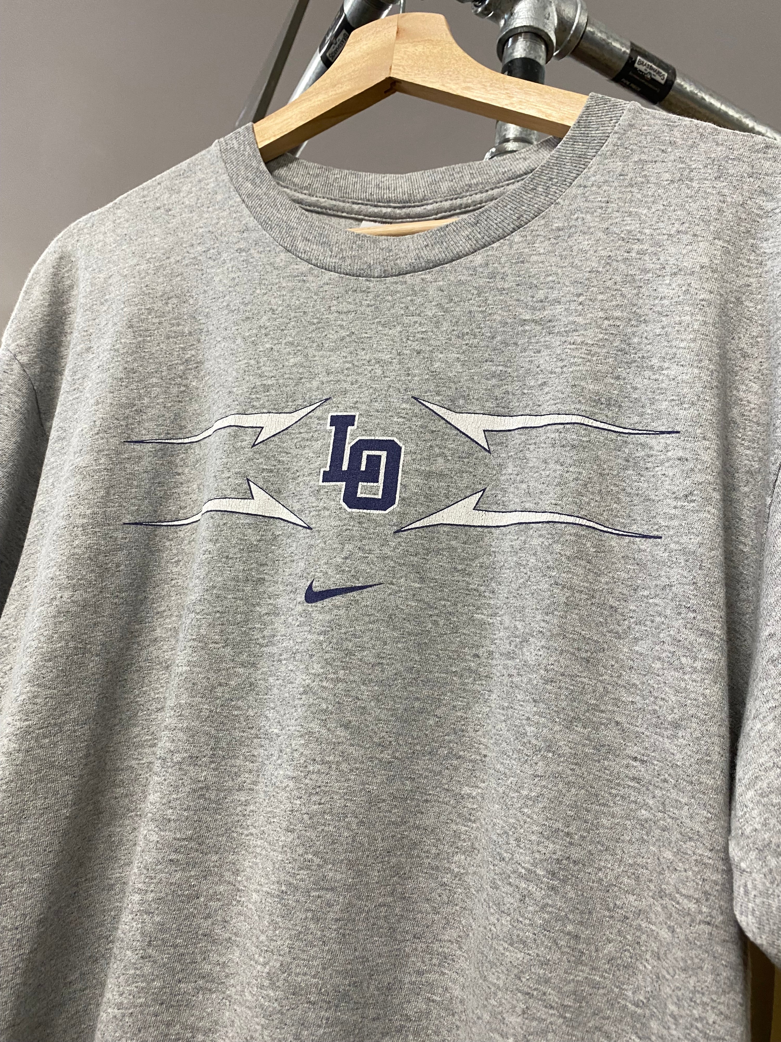 M - Vintage Nike Team LO Grey University Tee