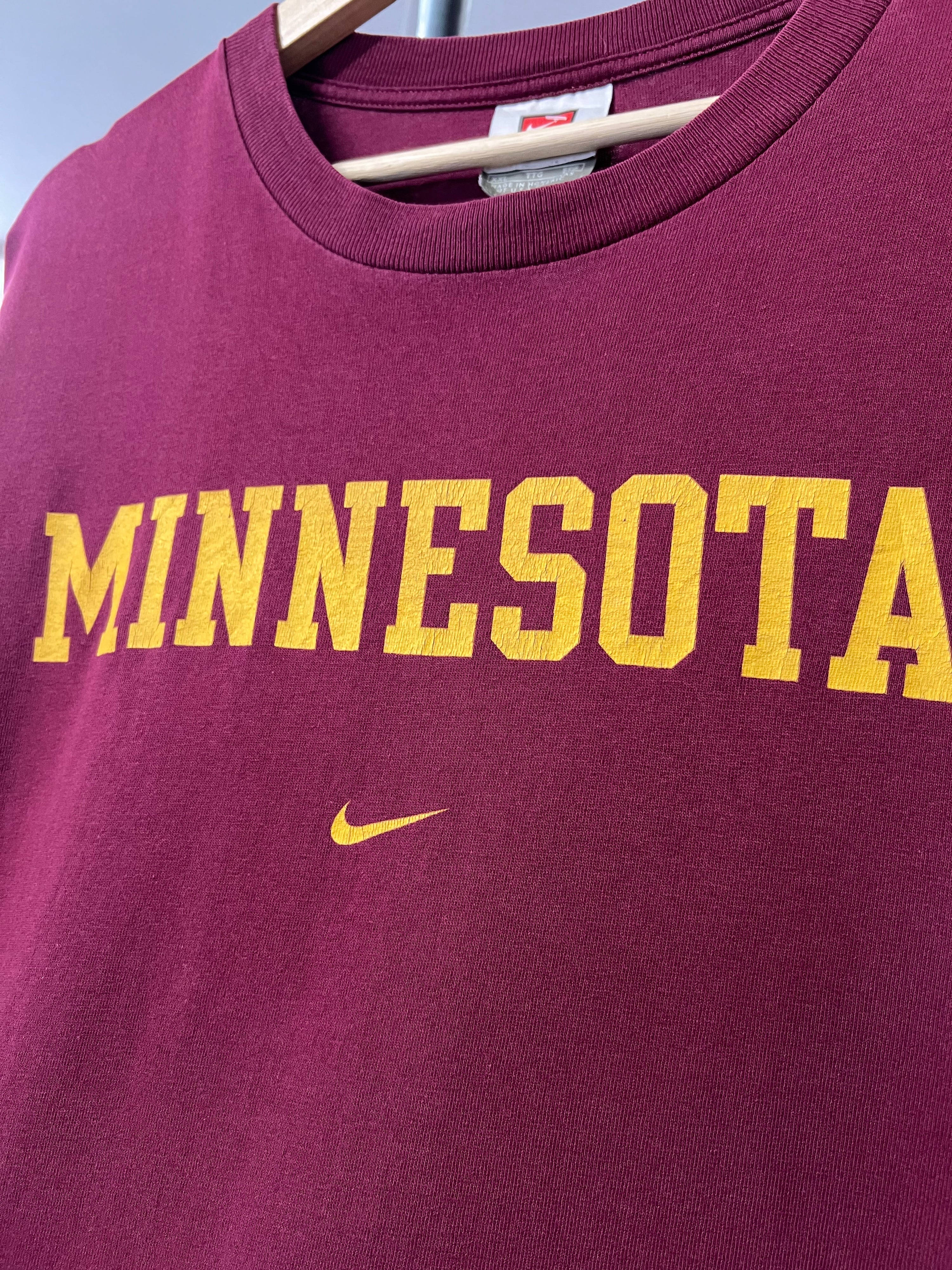 2XL - 2000s Nike Team Minnesota Burgandy Tee