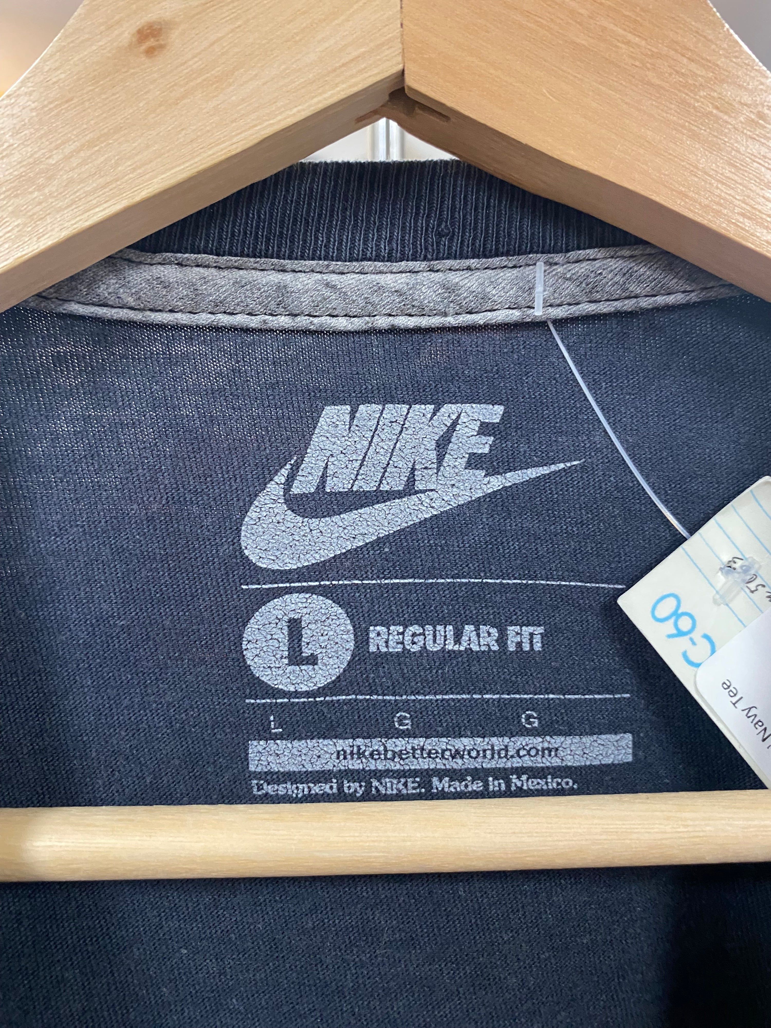 [L] Nike Betterworld 'Just Do It' Navy Tee