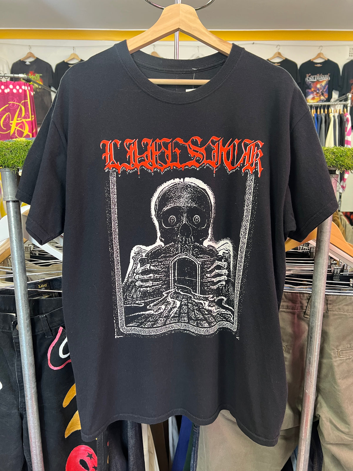 [M] Skeleton Crypt Unknown Metal Band Black Tshirt