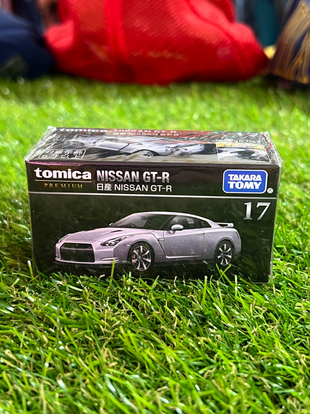 Tomy Premium 17 Nissan R35 GTR