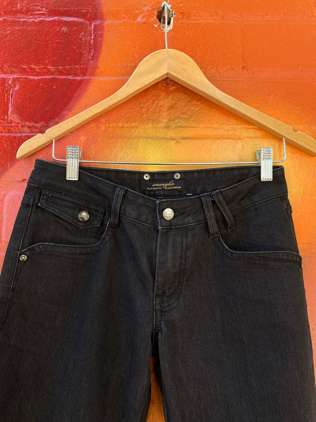 [28] Wrangler Black Denim Jeans