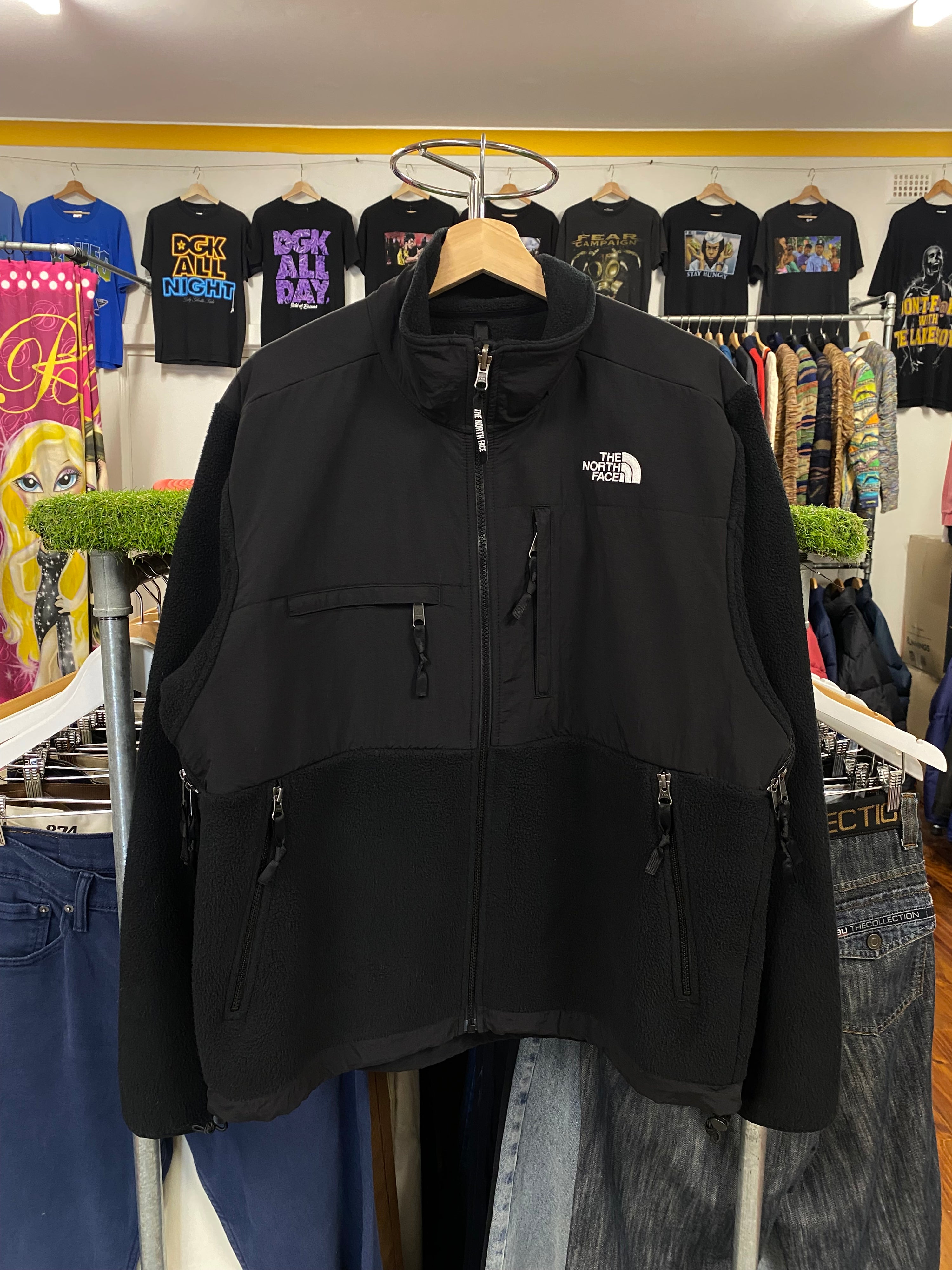 [M] North Face 4 Pocket Black Zip Up