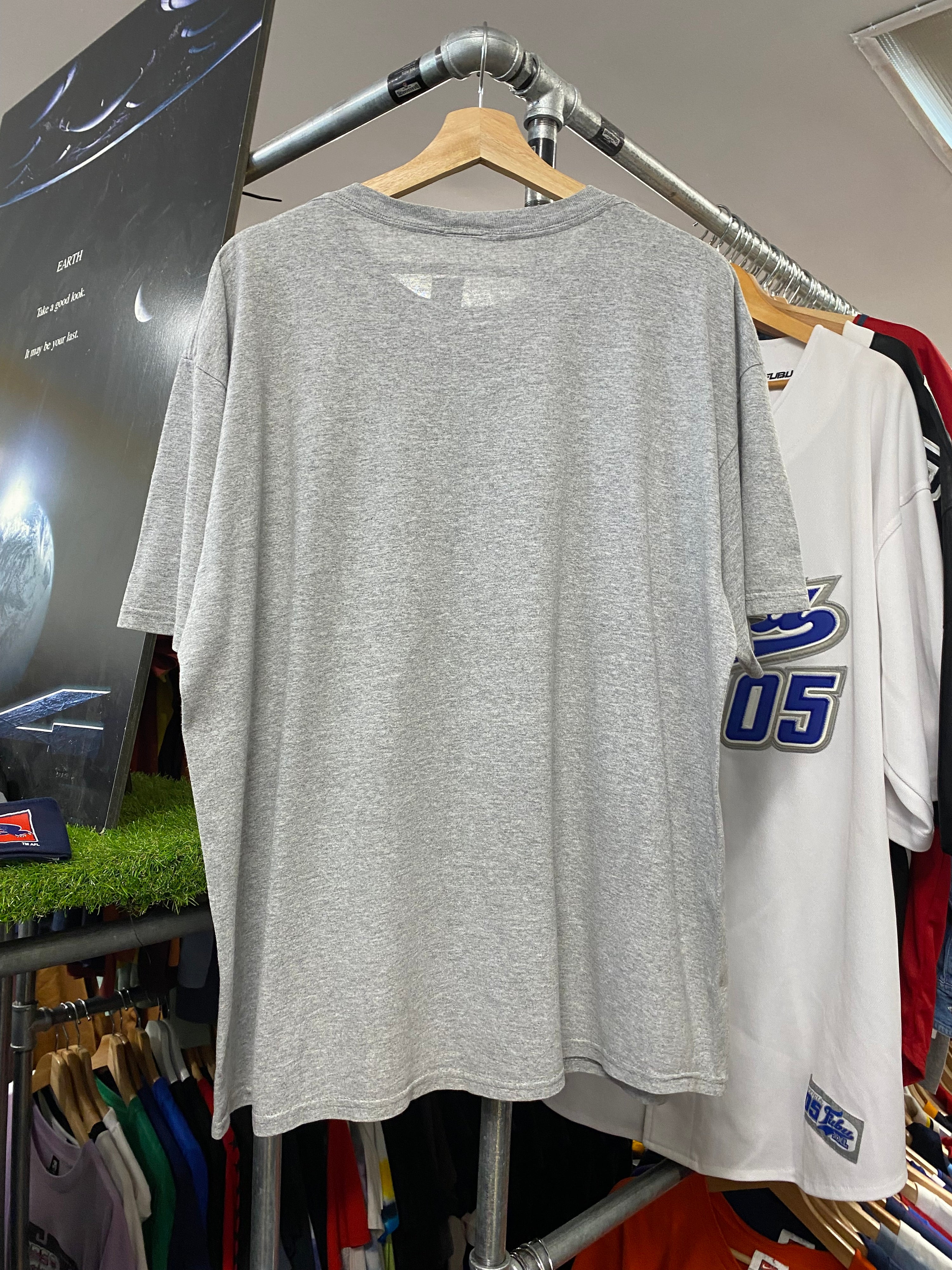 XL - Nike x Washington Huskies Athletics Grey Tee Purple Logo
