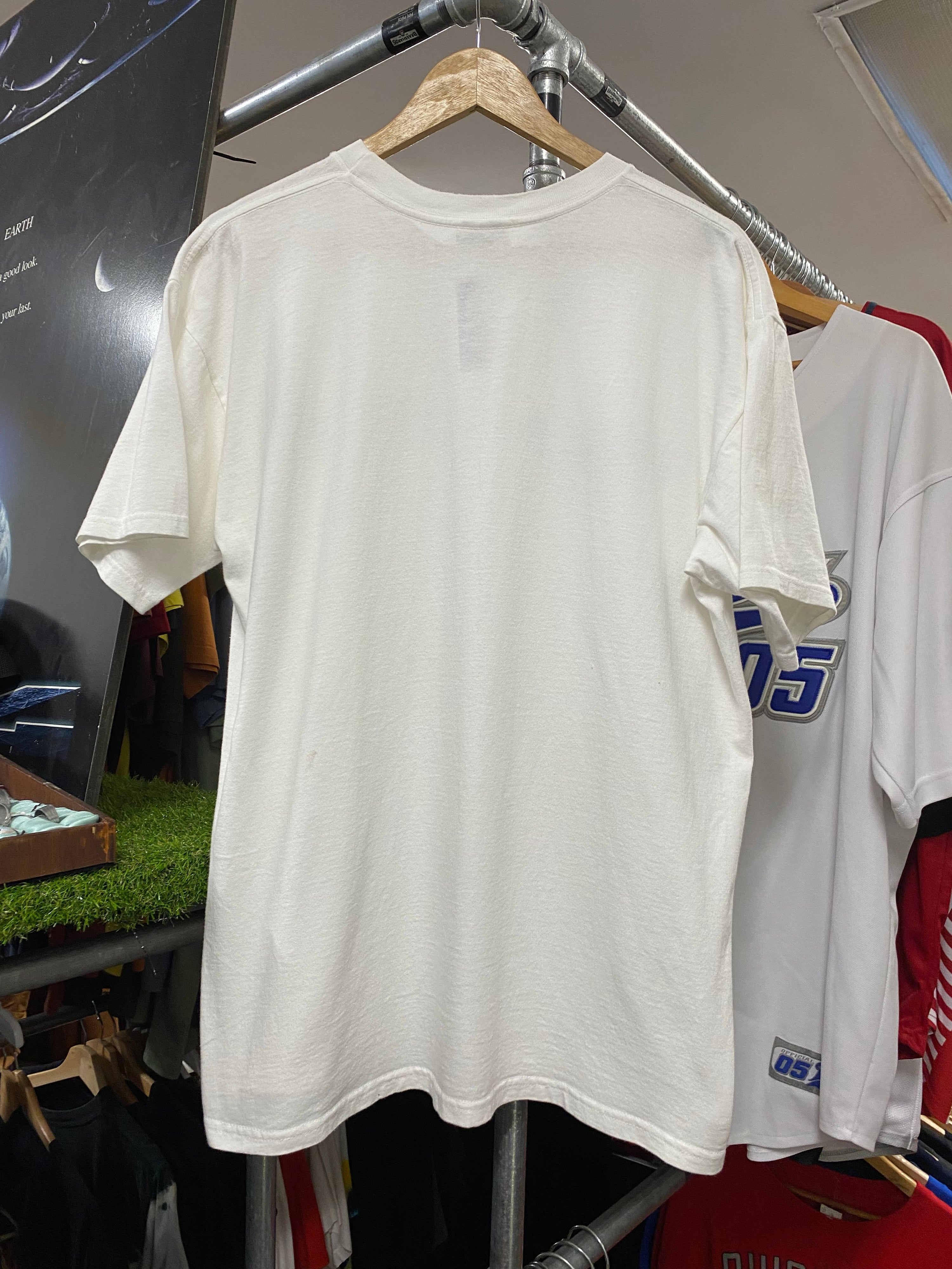 M - Vintage Nike Basketball Blue/Gold Spellout White Tee