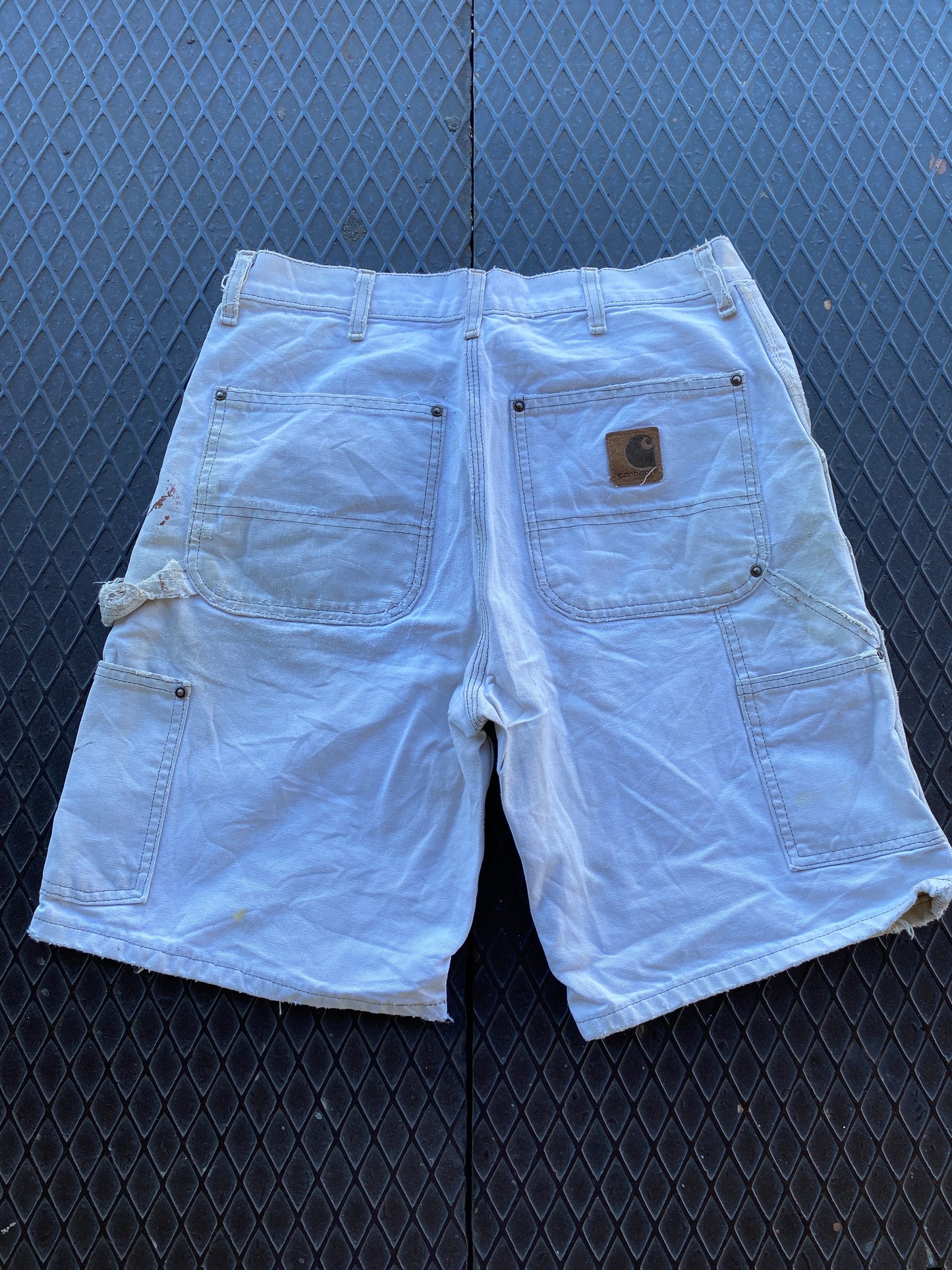 32 - Carhartt Double Knee Carpenter Shorts Distressed White/Beige