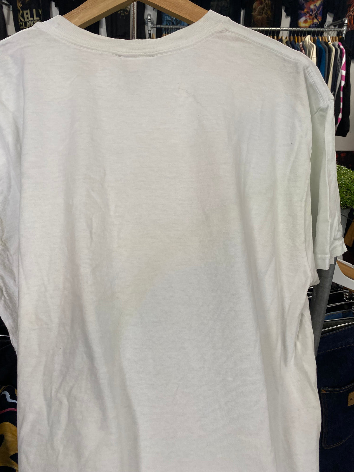 [L] Nike Centre Box Logo: Red Stripes Through Centre White Tshirt