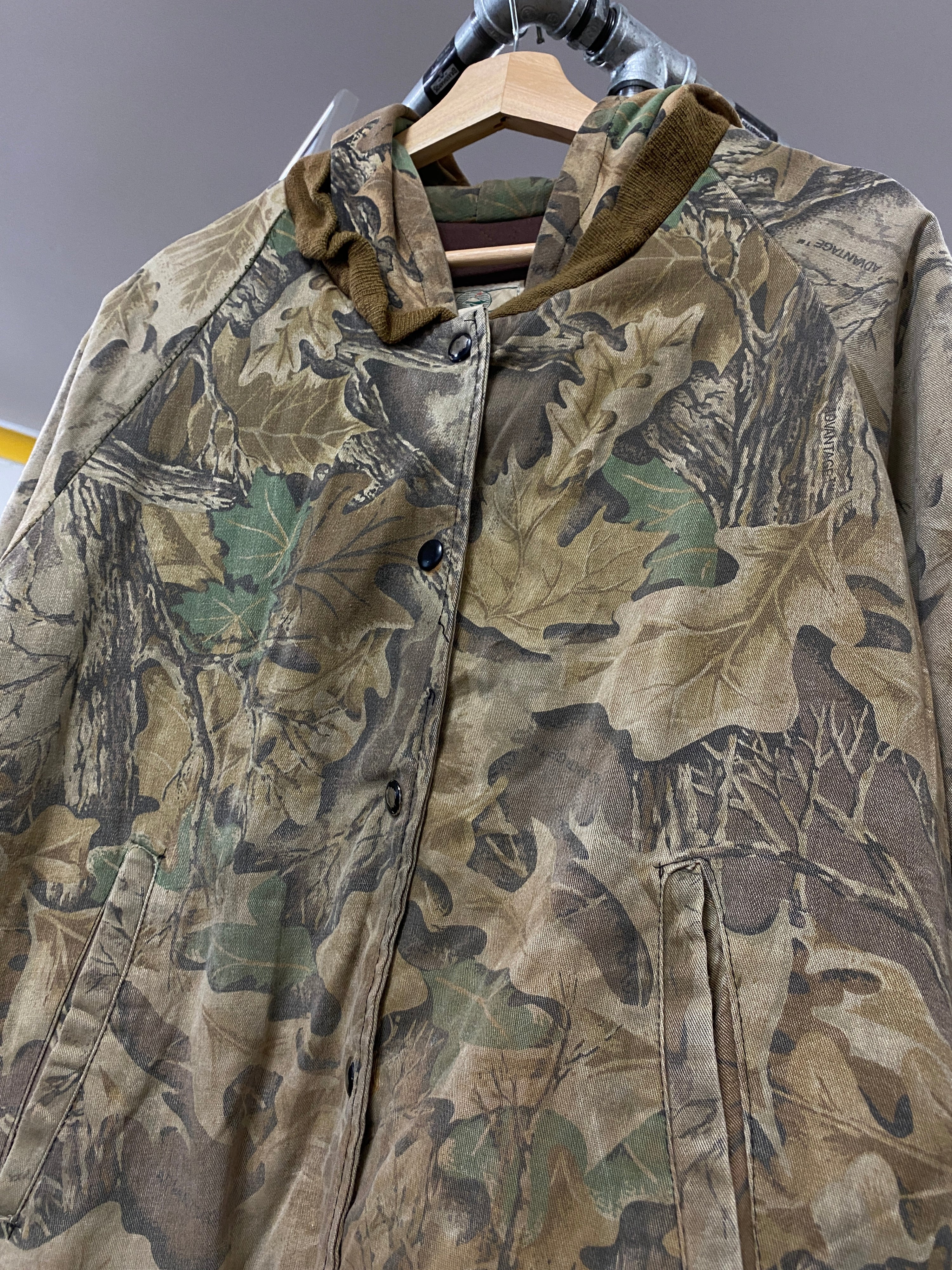 XL -Vintage Redhead Cargo Pocket Hooded Camo Jacket