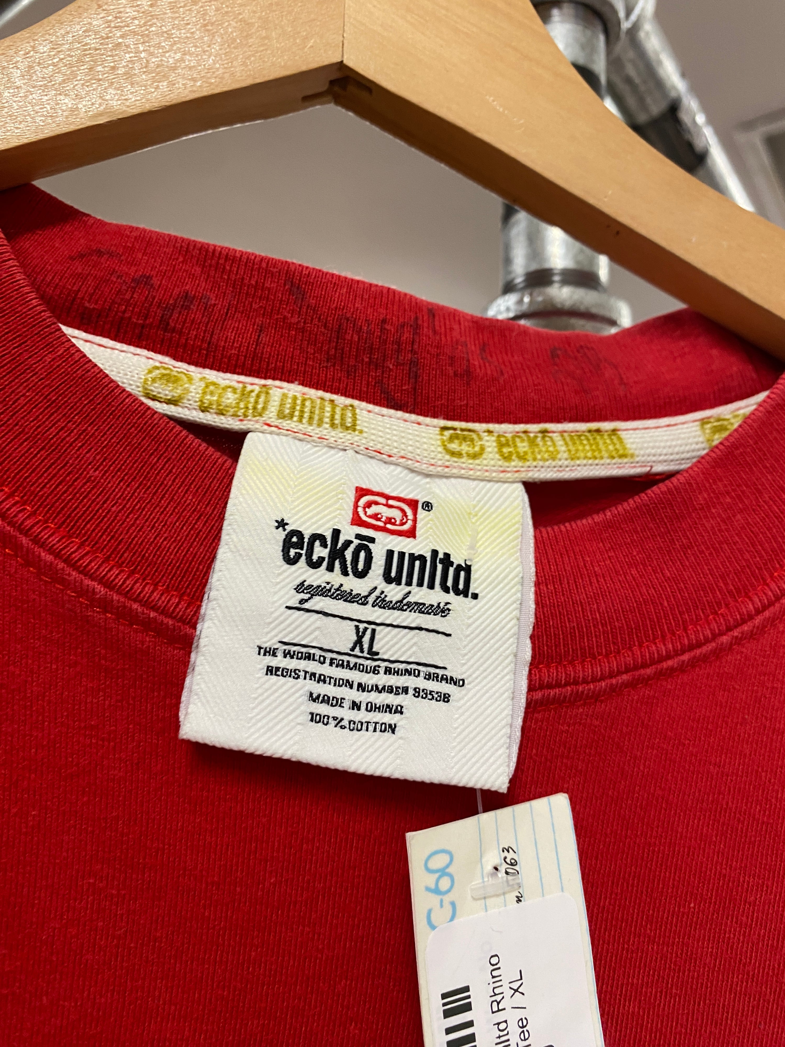 XL - 2000s Ecko Unltd Rhino Unraveling Red Tee