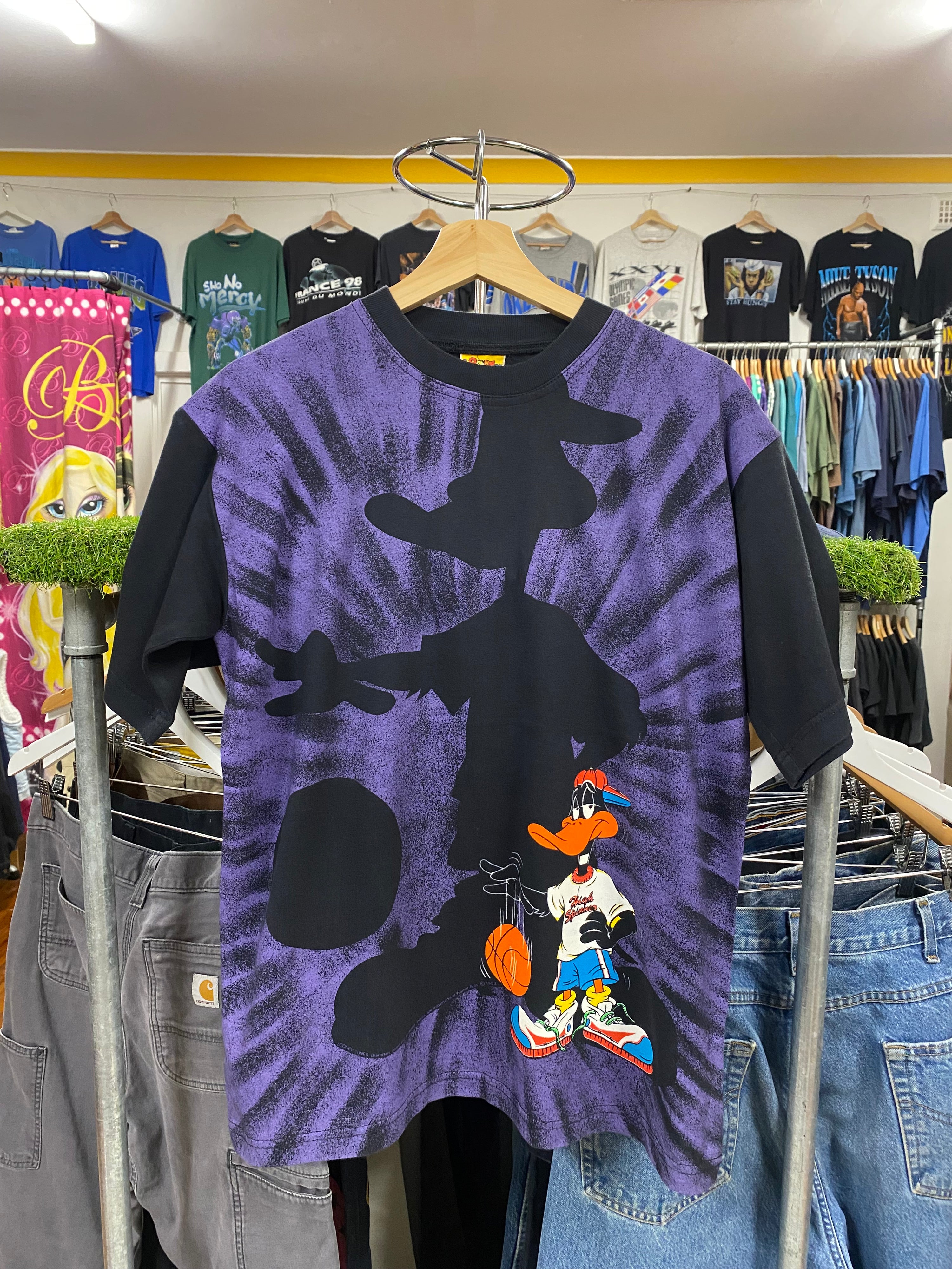 [M] 1993 Daffy Duck High Spinner Purple Shadow Tshirt