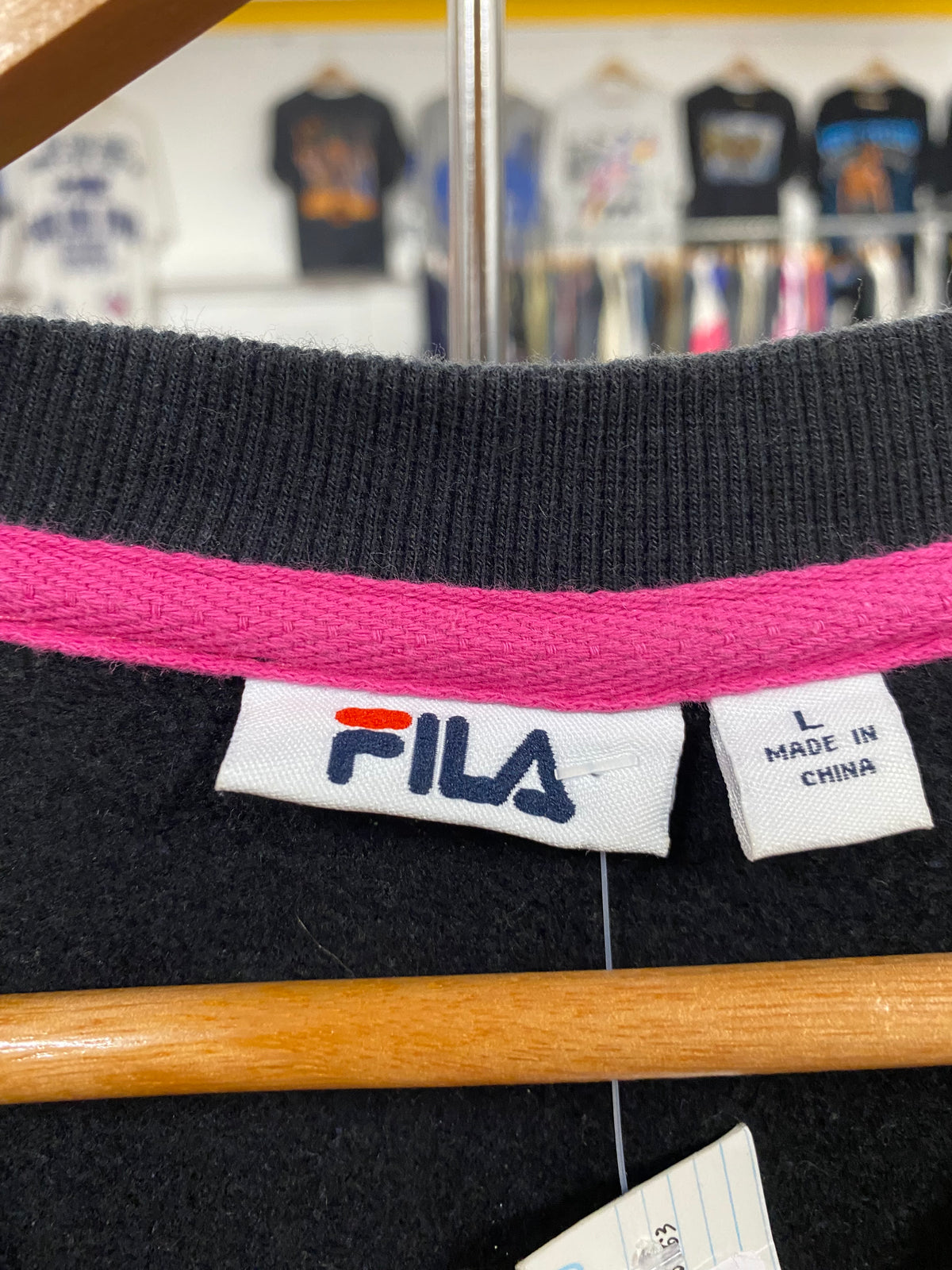 [L] FILA Pink Stitching Black Jumper