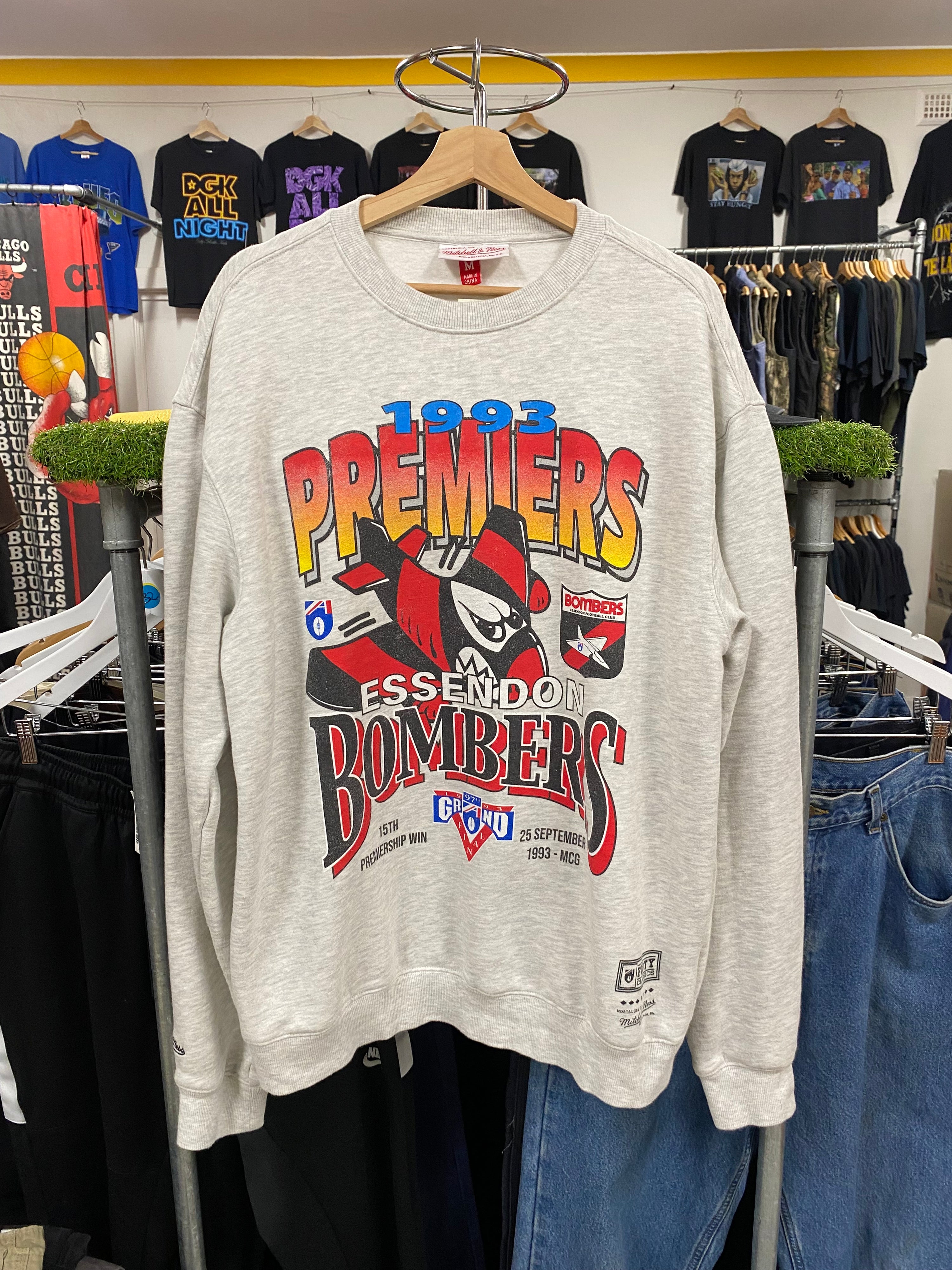 [M] Mitchell And Ness Classics: 1993 Essendon Bombers Jumper