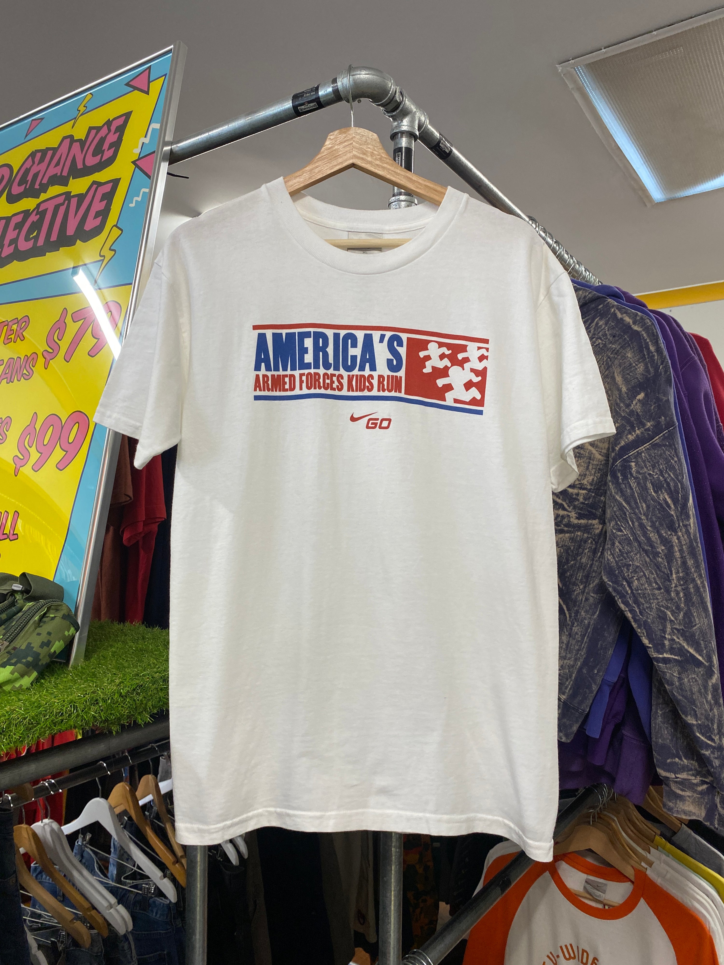 XL - Nike Go America's Armed Forces Kids Run White Tee