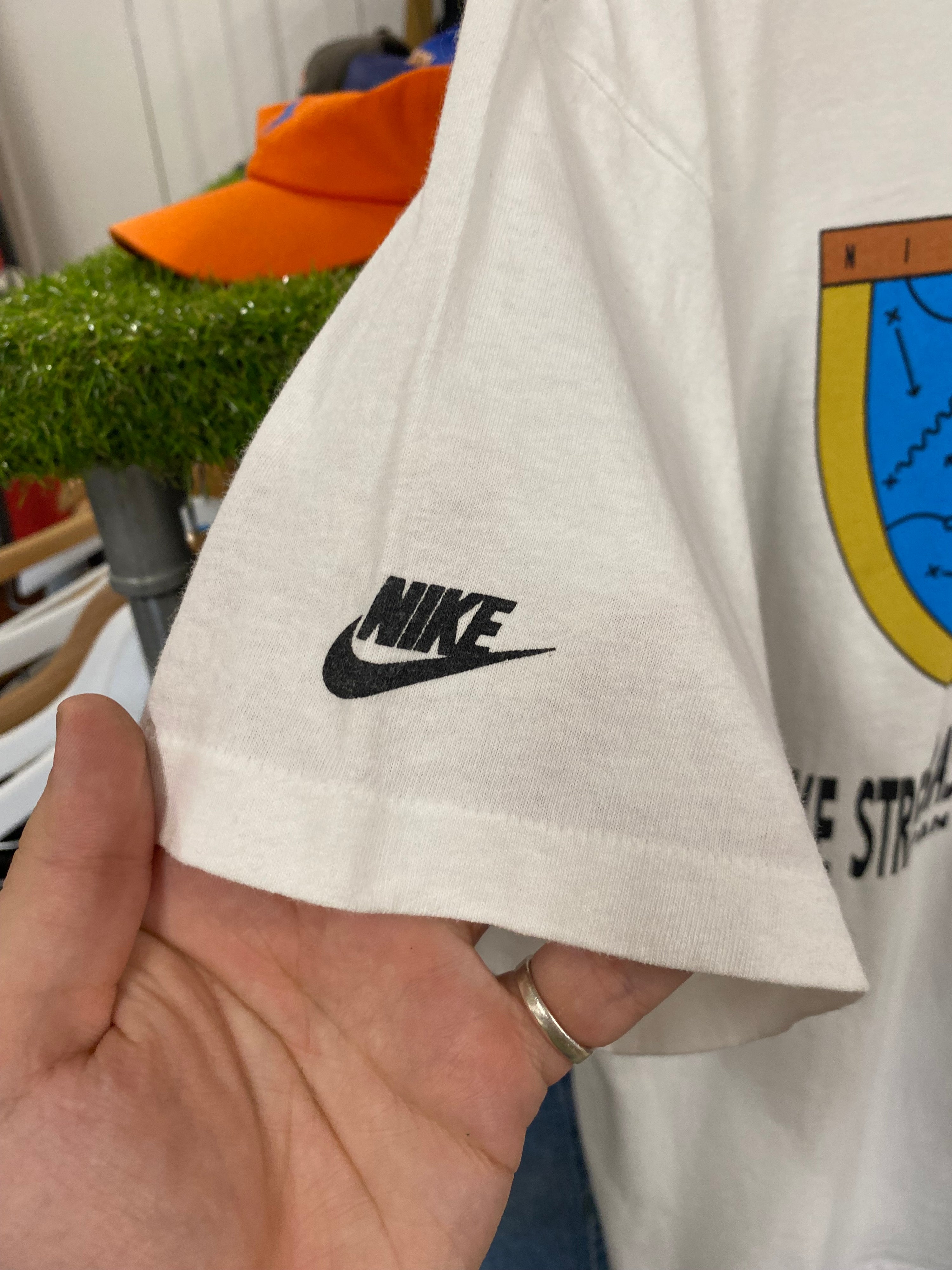 L - 1993 Nike Street Basketball Championship Japan