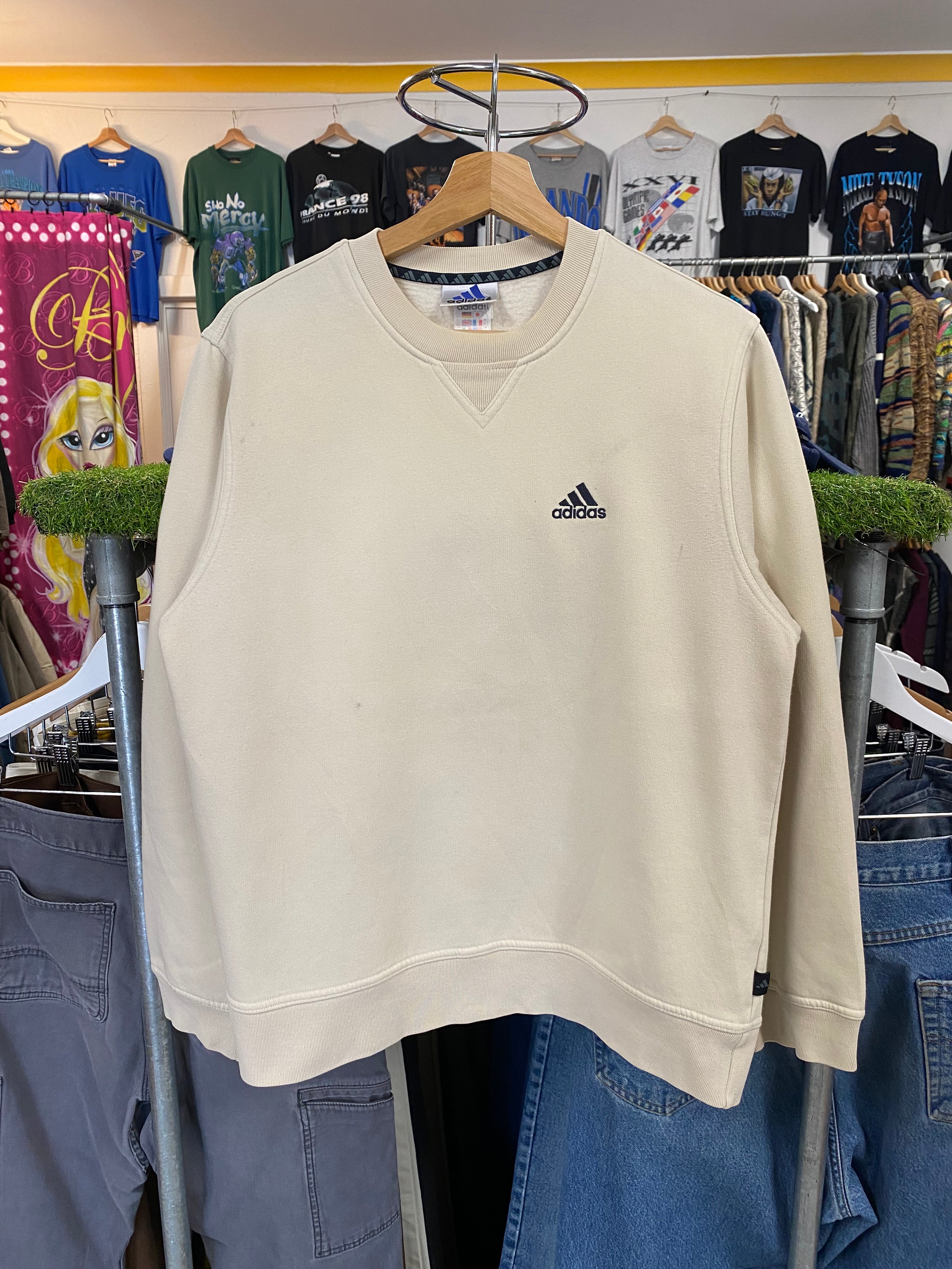 [M] Adidas Pocket Logo Cream Jumper