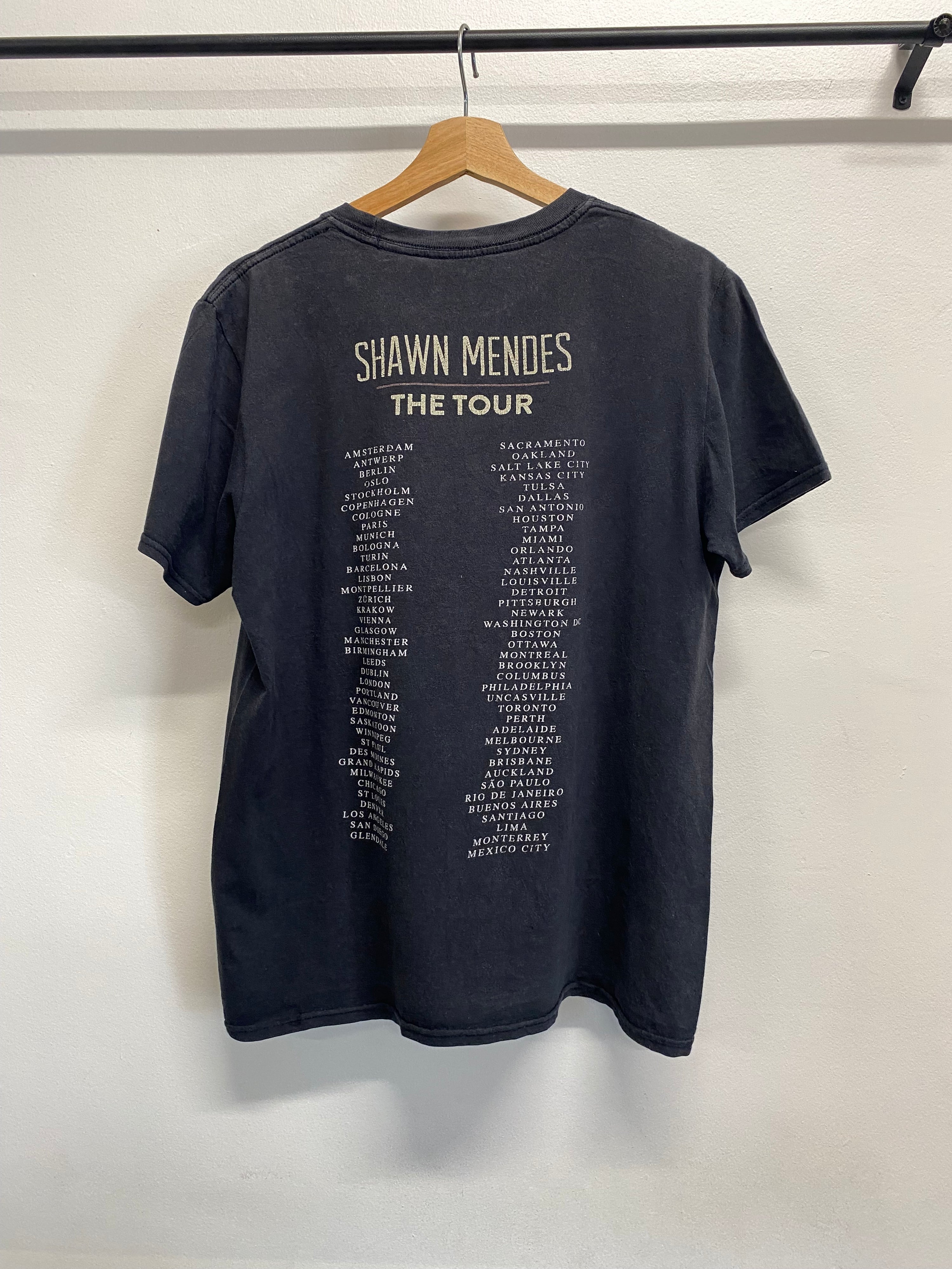 M - Shawn Mendes The Tour Rose Tee