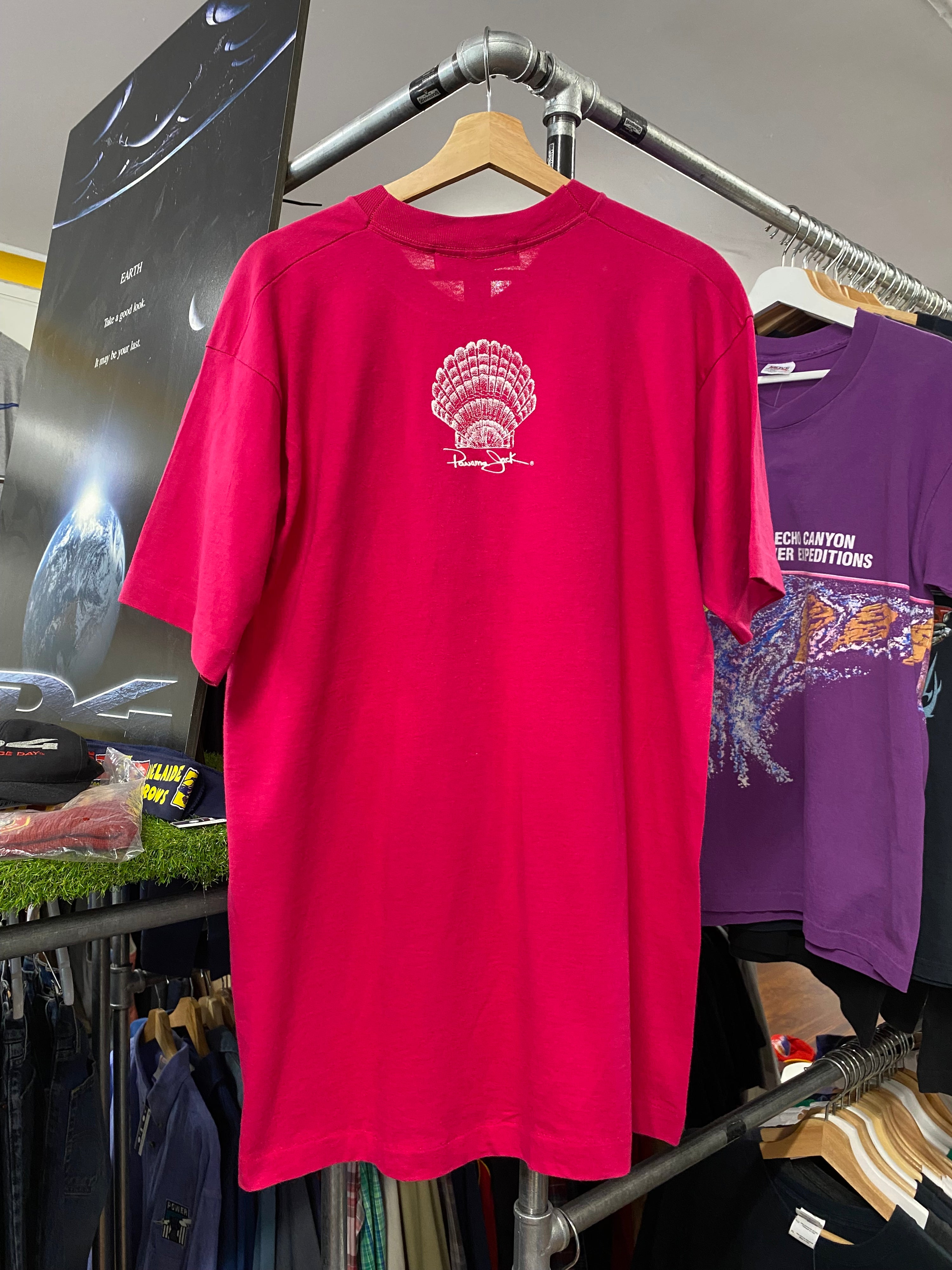 [L] Vintage Panama Jack Pink Shells Tee