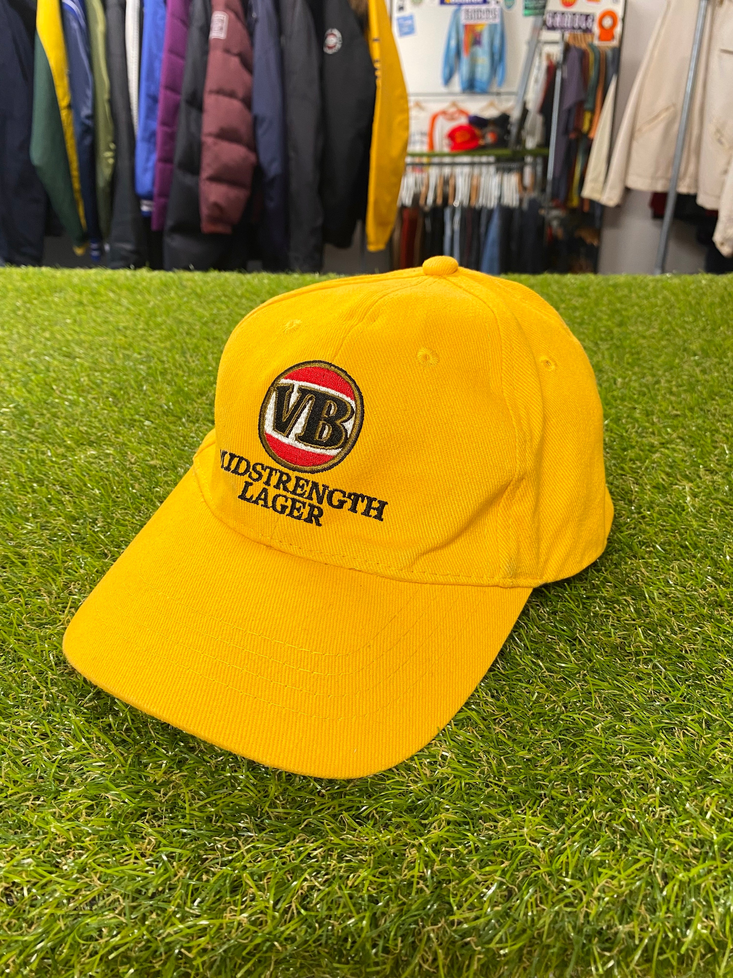 VB Midstrength Lager Yellow Hat