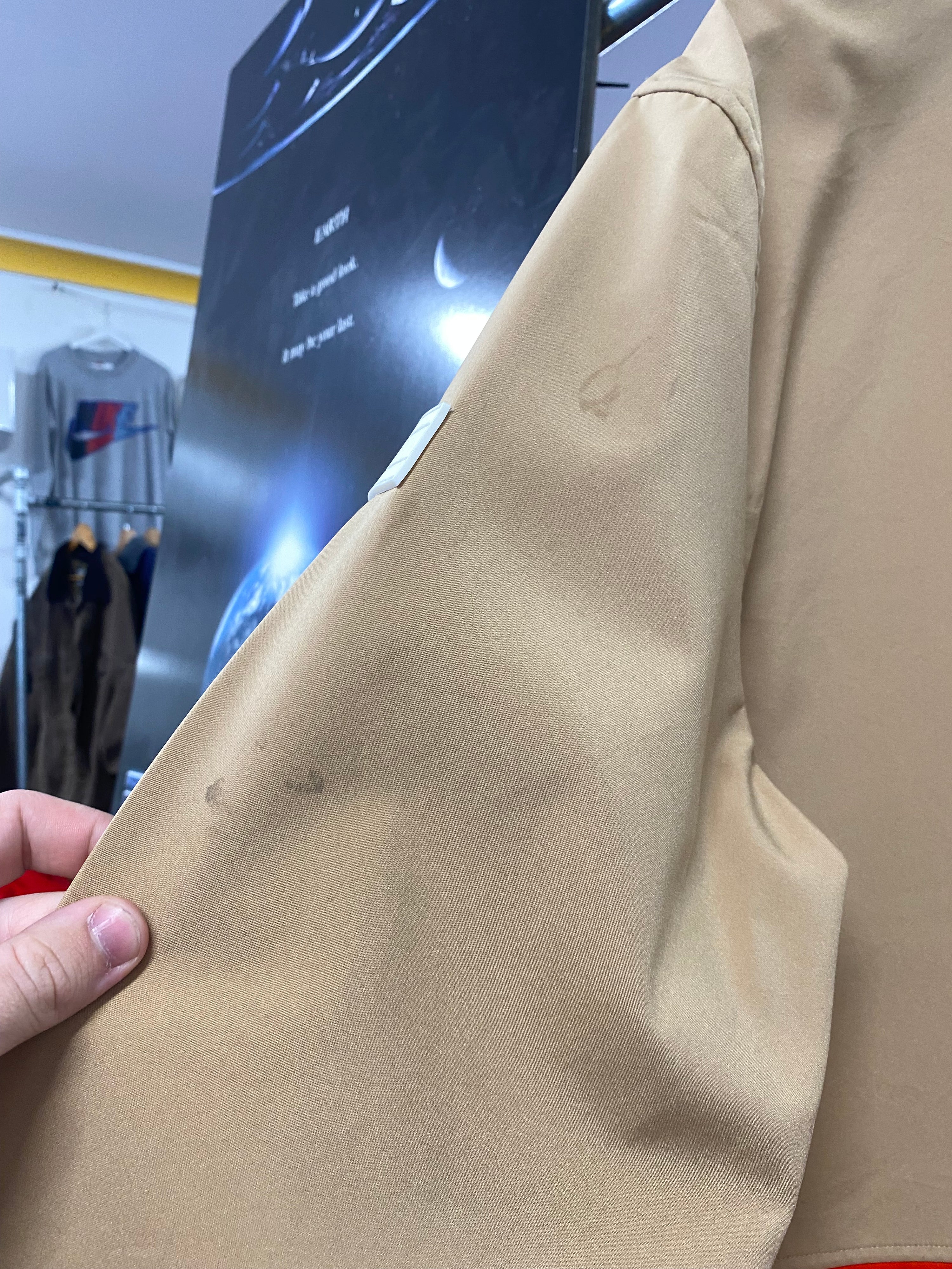 [L] Tommy Hilfiger Tan/Orange Windbreaker