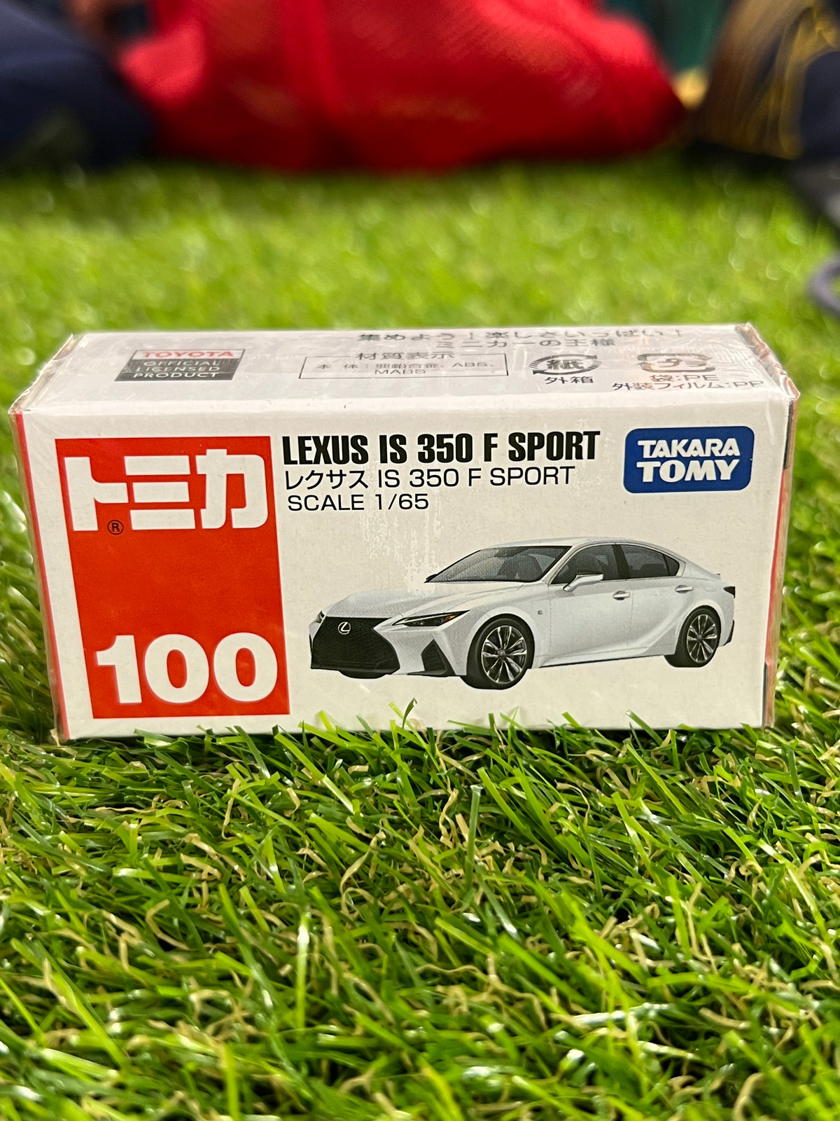Takara Tomy 100 Lexus IS350 F Sport