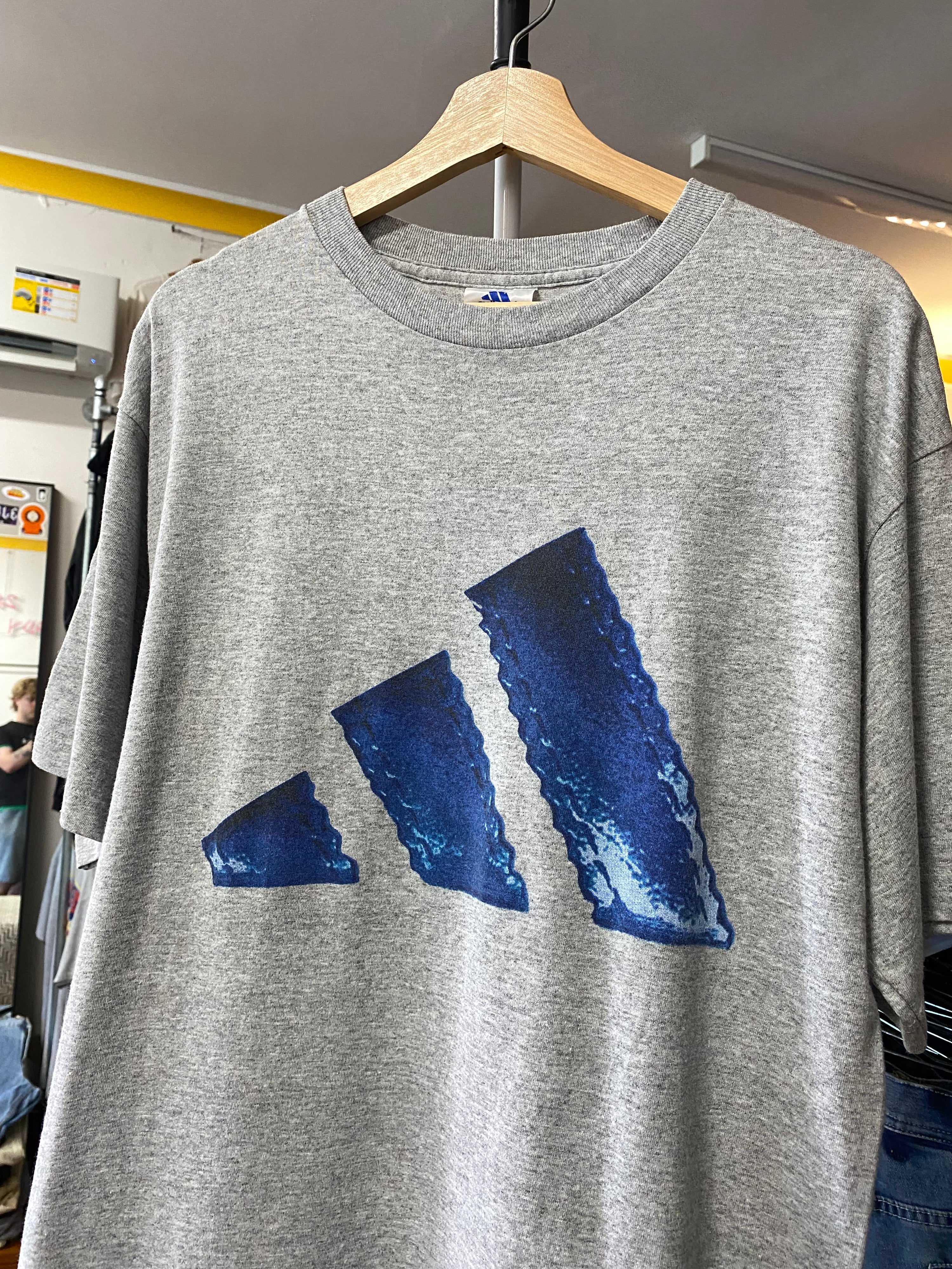 M - Vintage Adidas Big Blue Logo Grey Tee