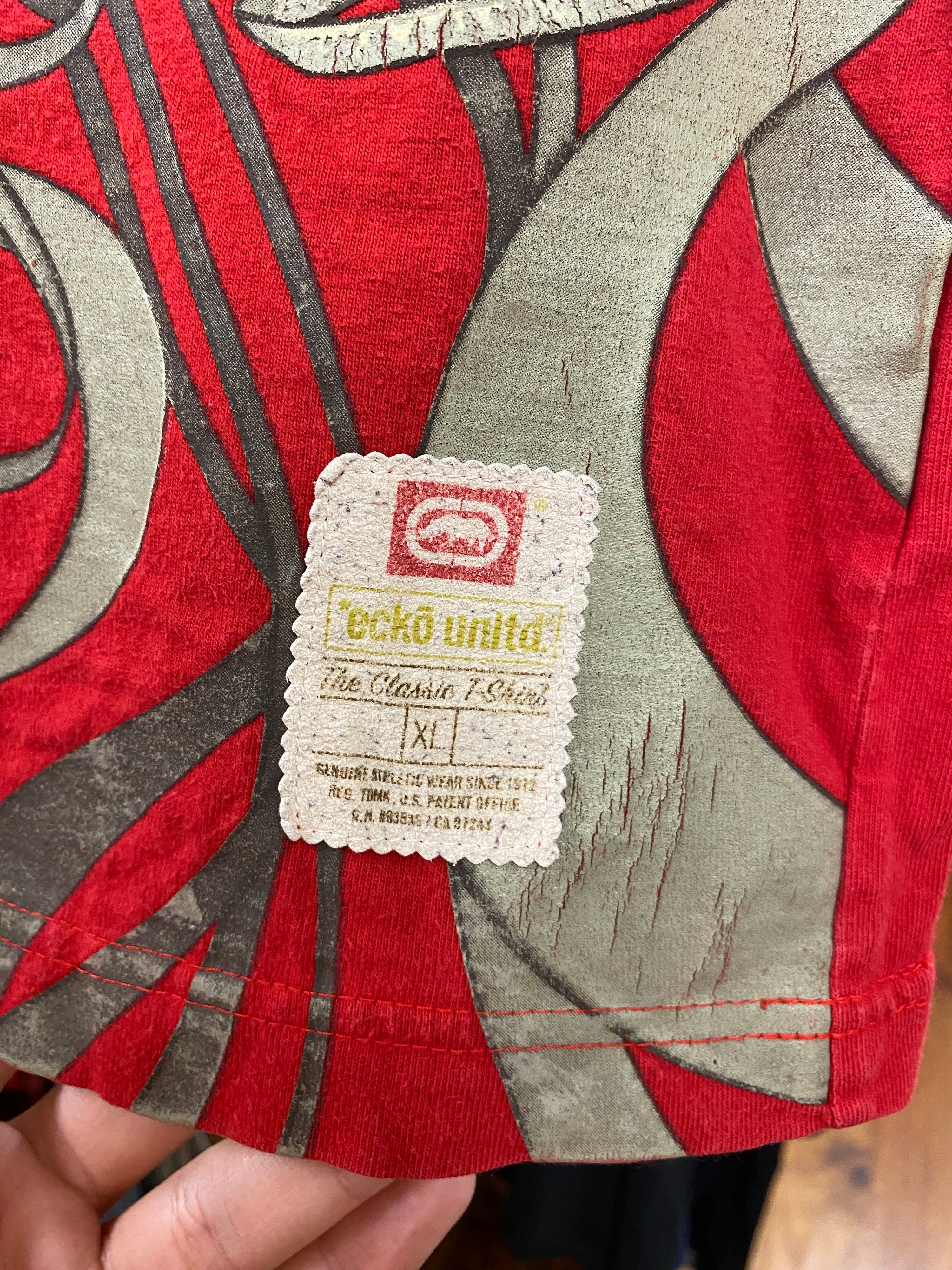 XL - 2000s Ecko Unltd Rhino Unraveling Red Tee