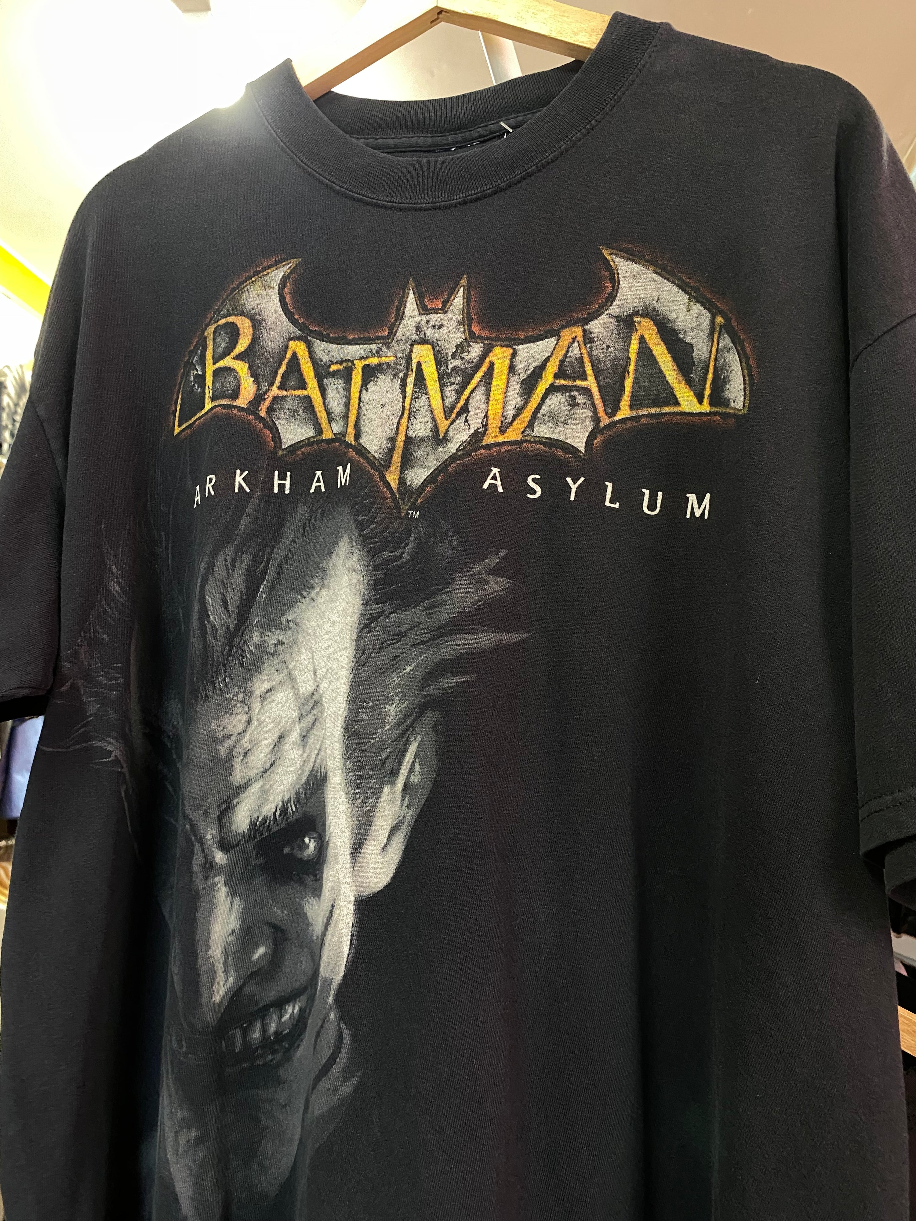 [XL] 2009 Batman Arkham Asylum Joker Tee