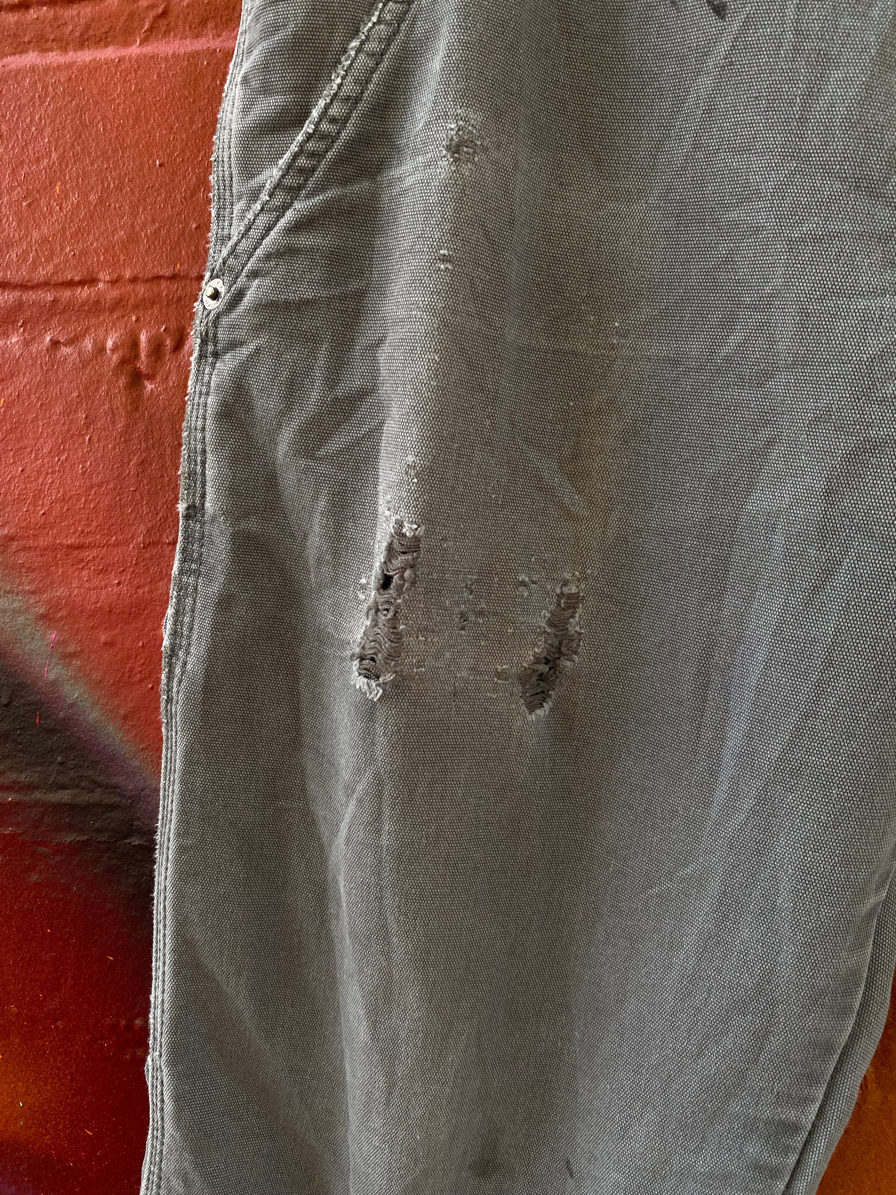 [32] Dickies Grey Thrashed Pants P338895