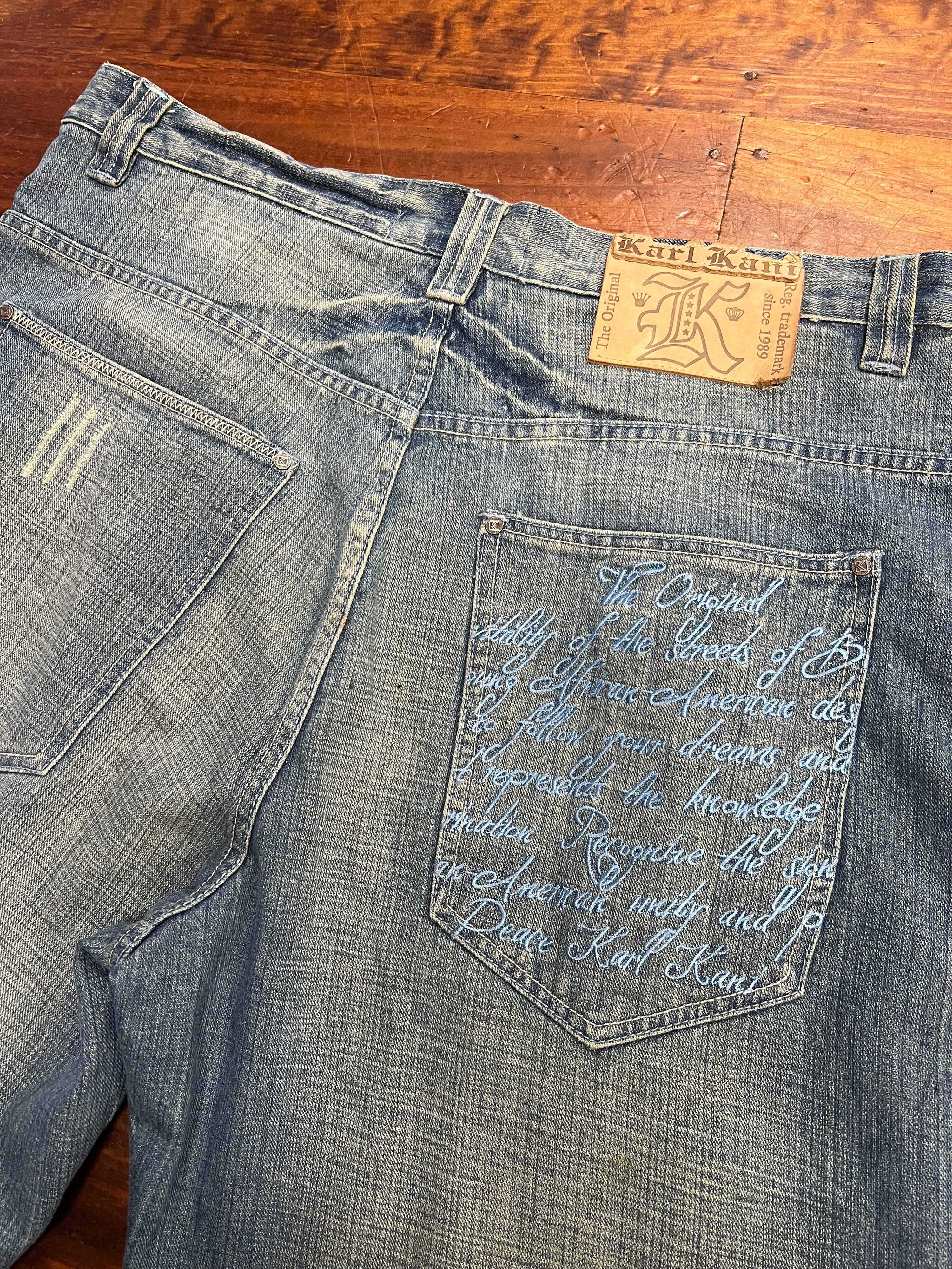 40/42 - Karl Kani LB Embroidery Denim Shorts