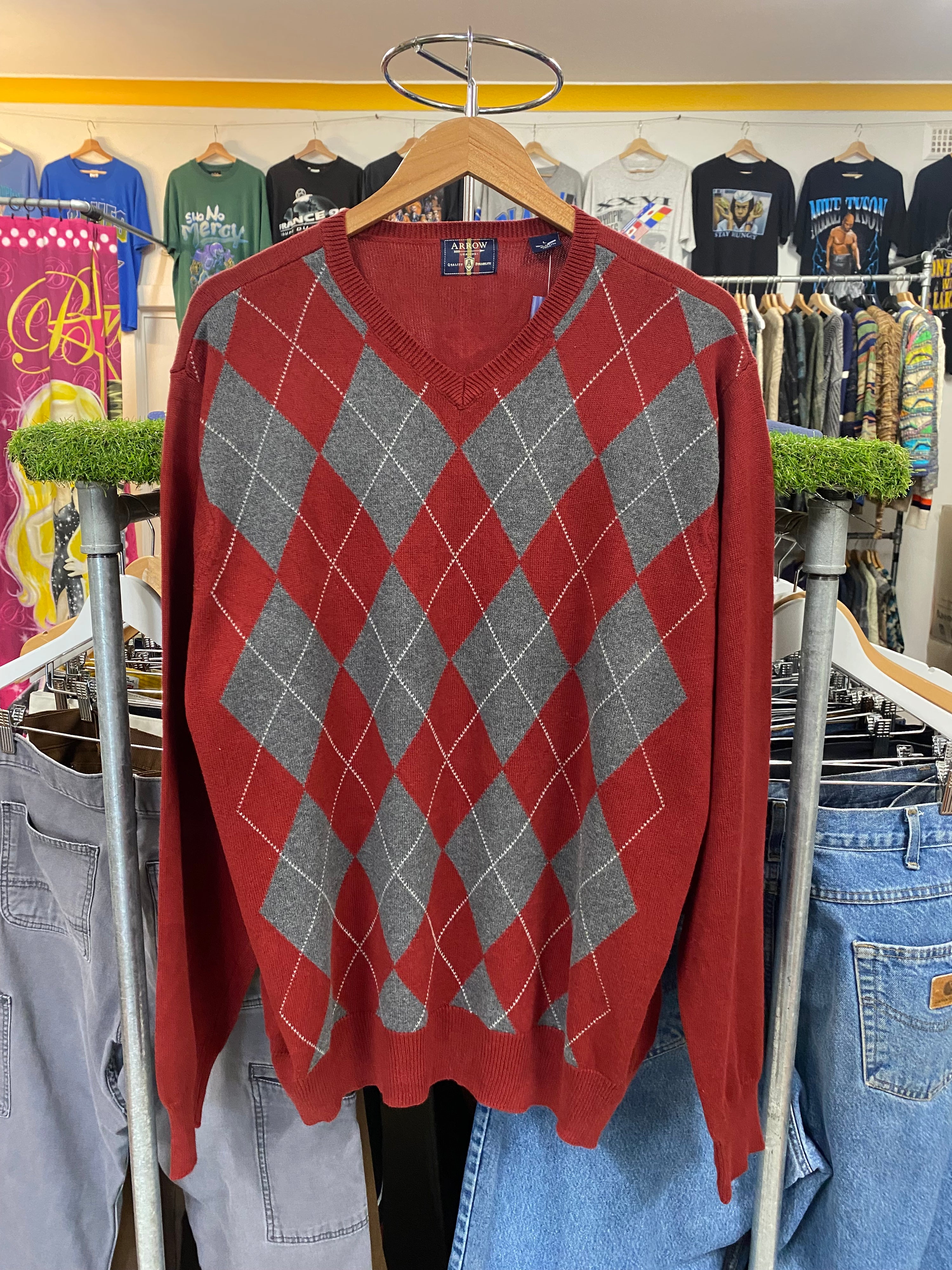[L] Arrow Red/Grey Diamonds Knit Jumper
