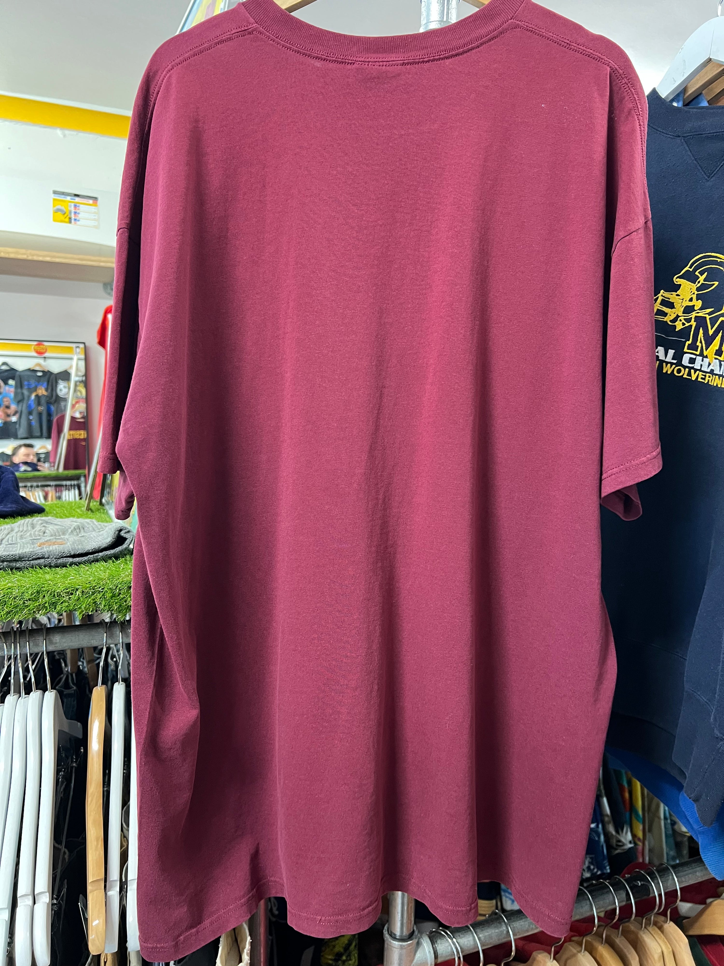 2XL - 2000s Nike Team Minnesota Burgandy Tee