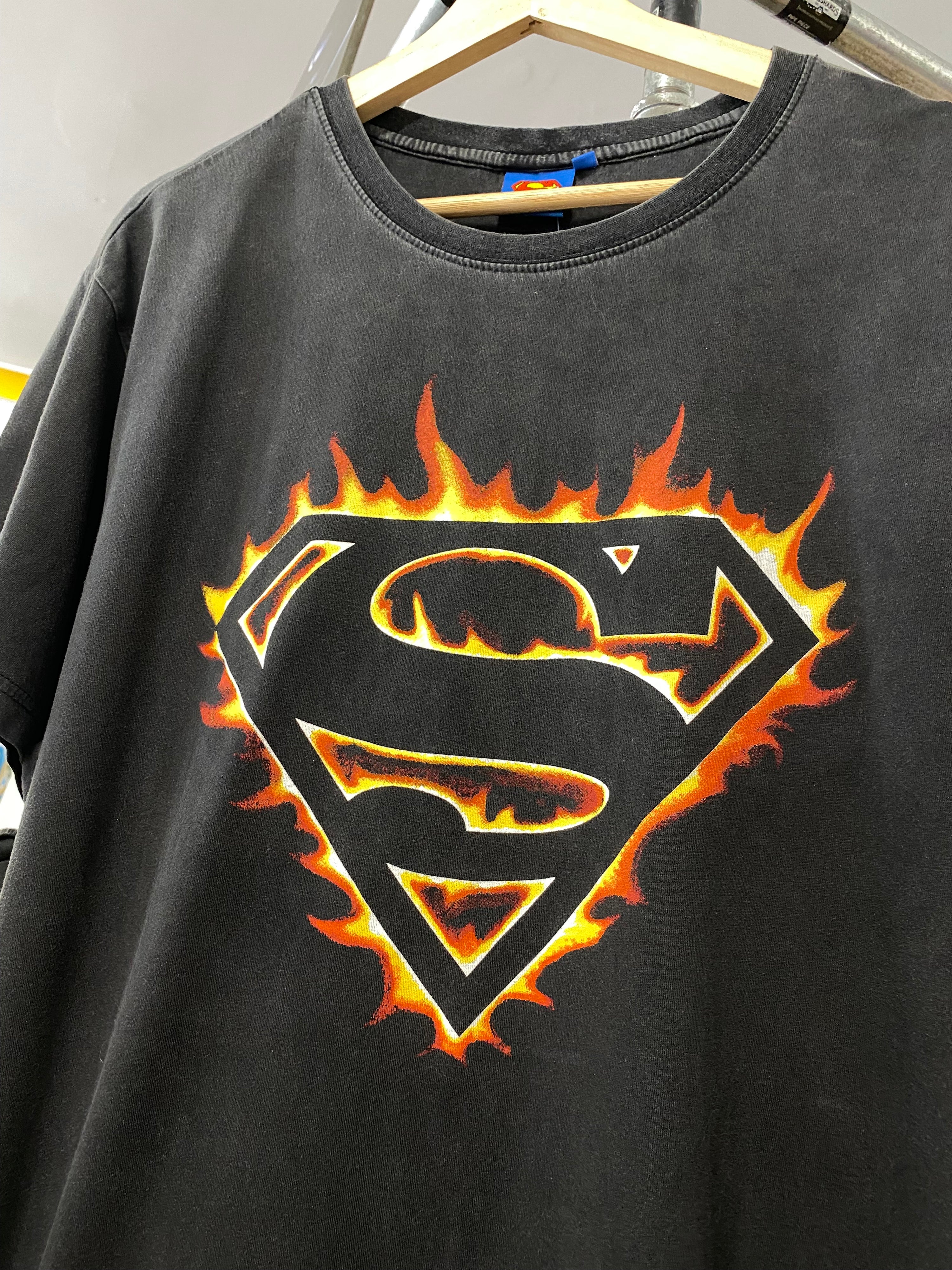 [XL] 2010 Superman Fire Logo Black Tee