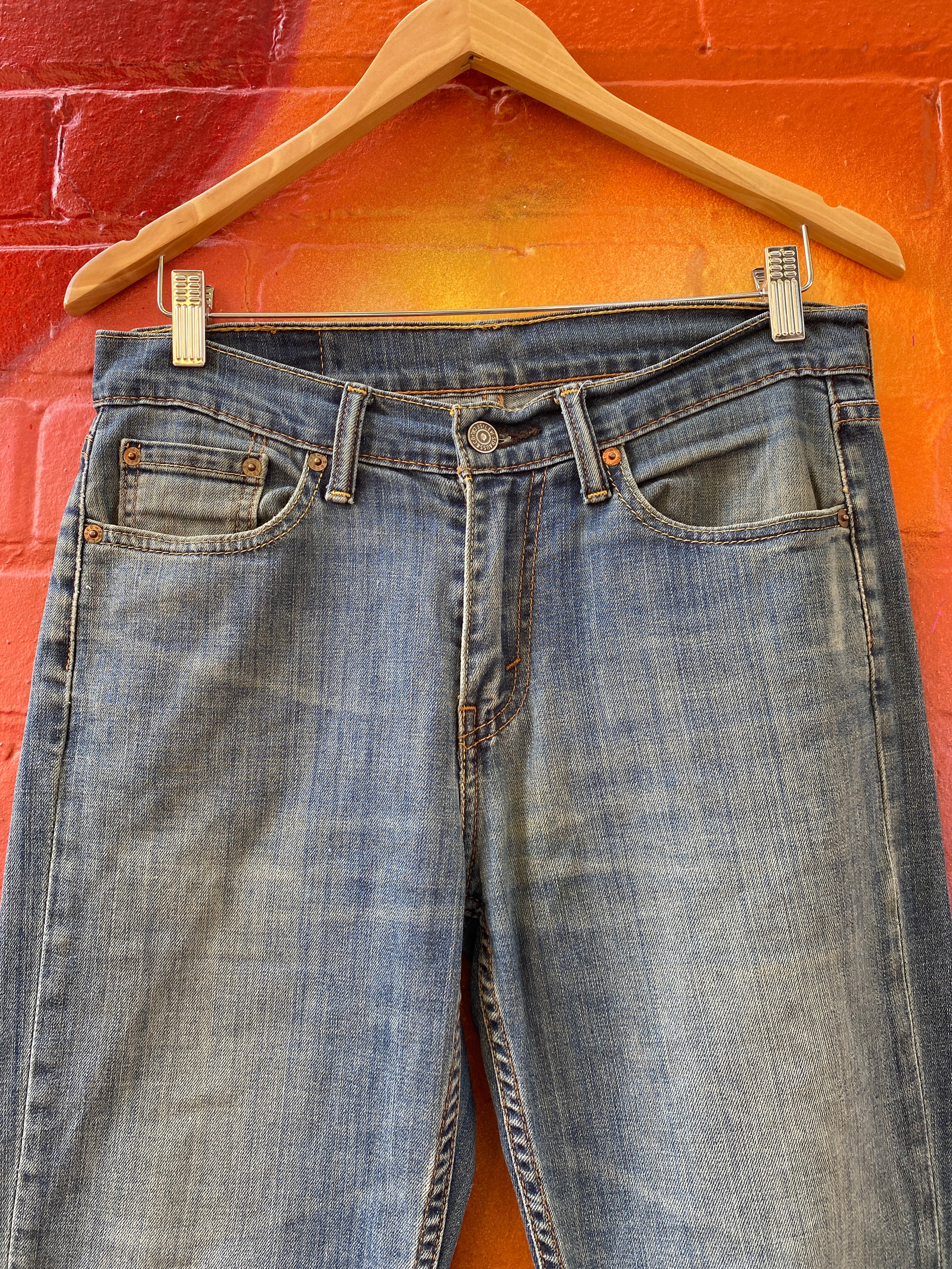 30 - Levi's Jeans 028