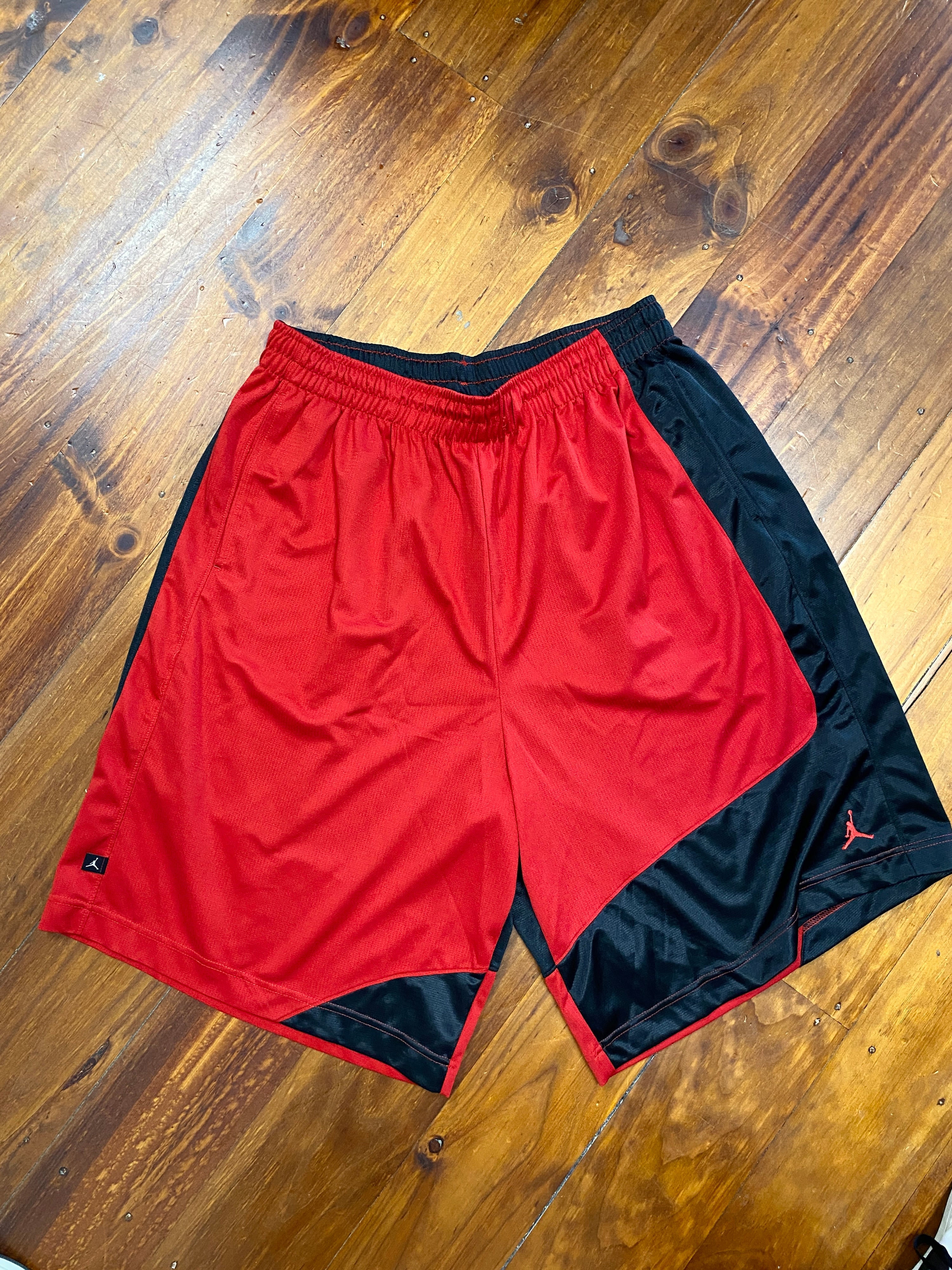 2XL - Air Jordan Black/Red Basketball Shorts