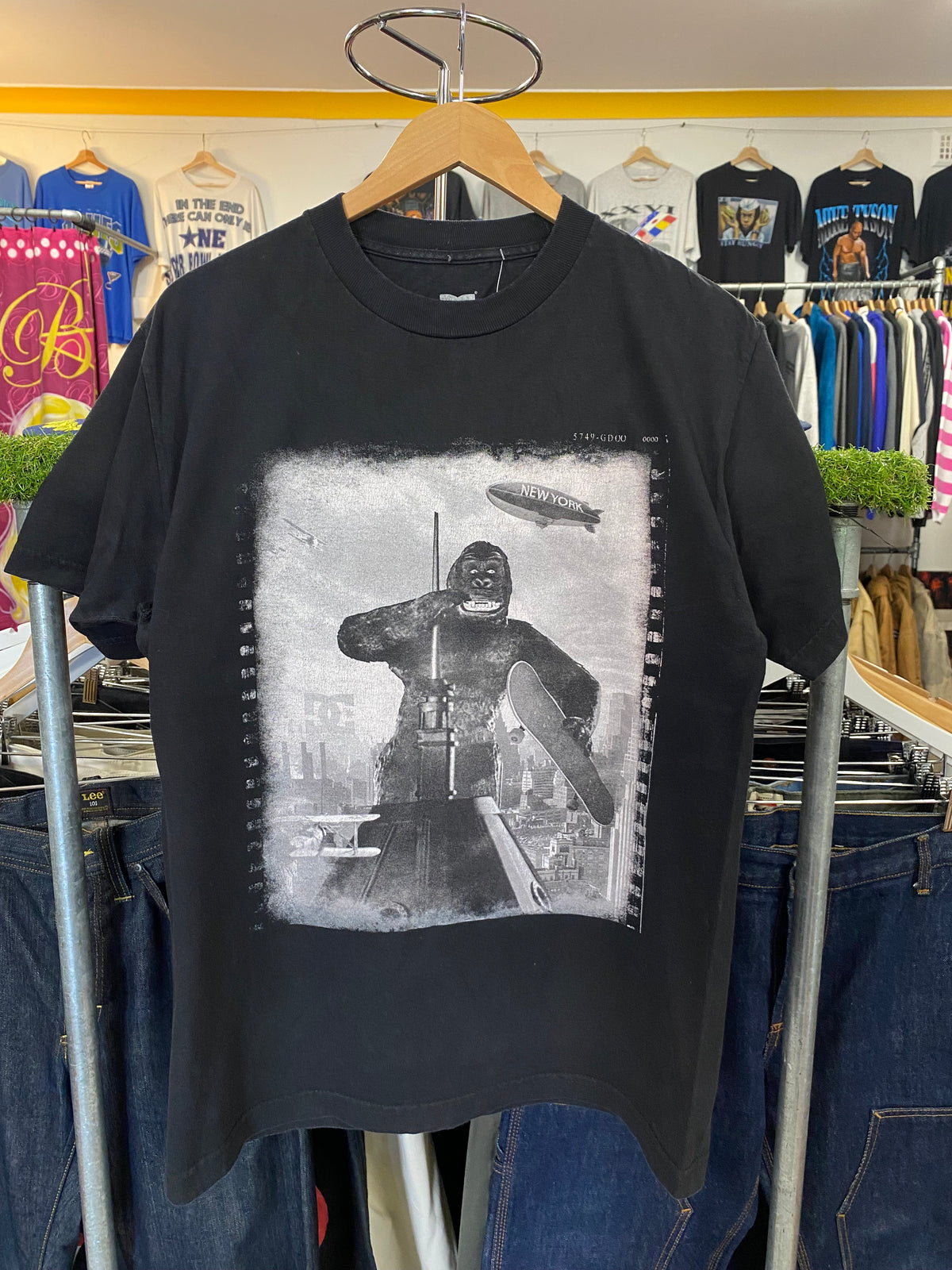 M - DC King Kong with Skateboard Tee