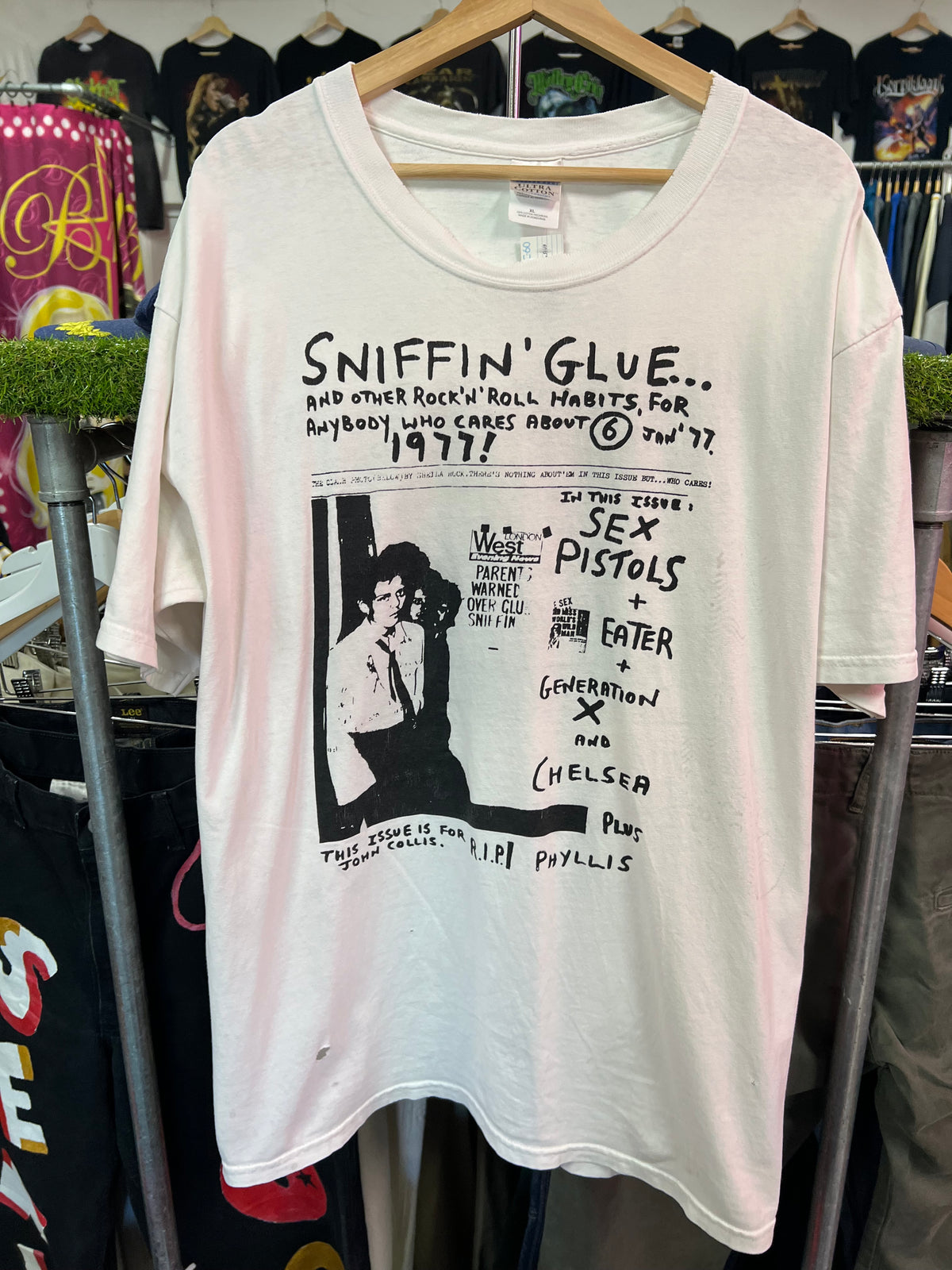 XL - 2000 Sniffin Glue: Jan 1977 Magazine Cover